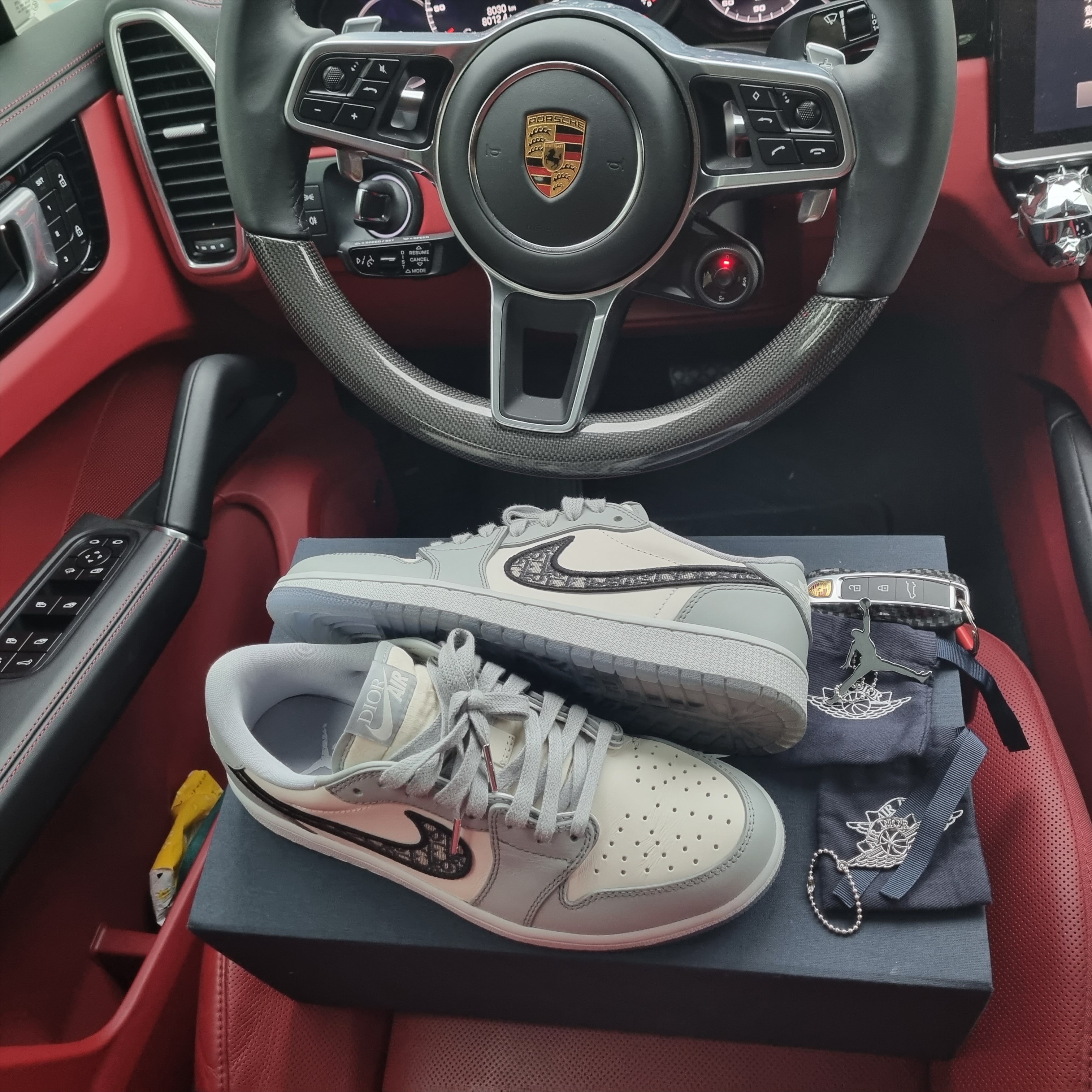 Jordan 1 x Dior Low OG 착용 스타일