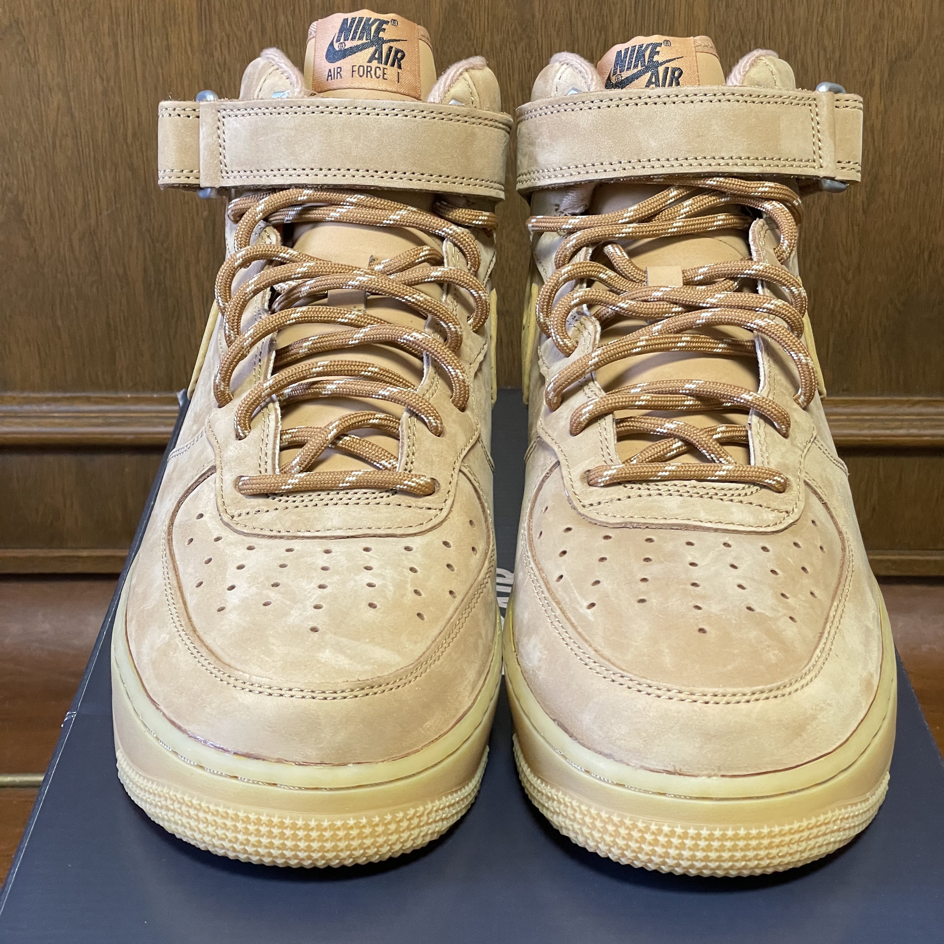 Nike Air Force 1 Mid '07 WB Flax 착용 스타일 - 3