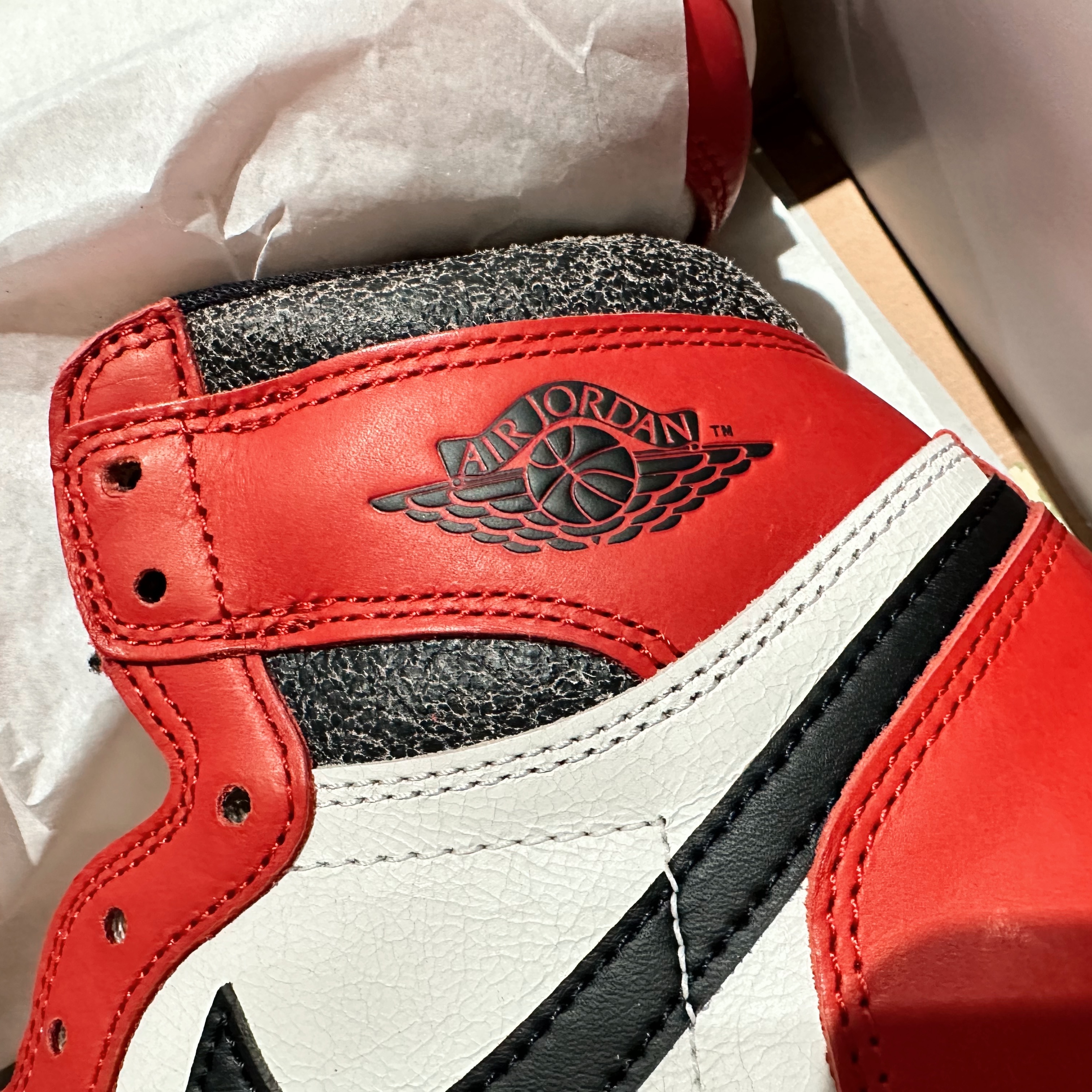 Jordan 1 Retro High OG Chicago 2022 착용 스타일 - 4