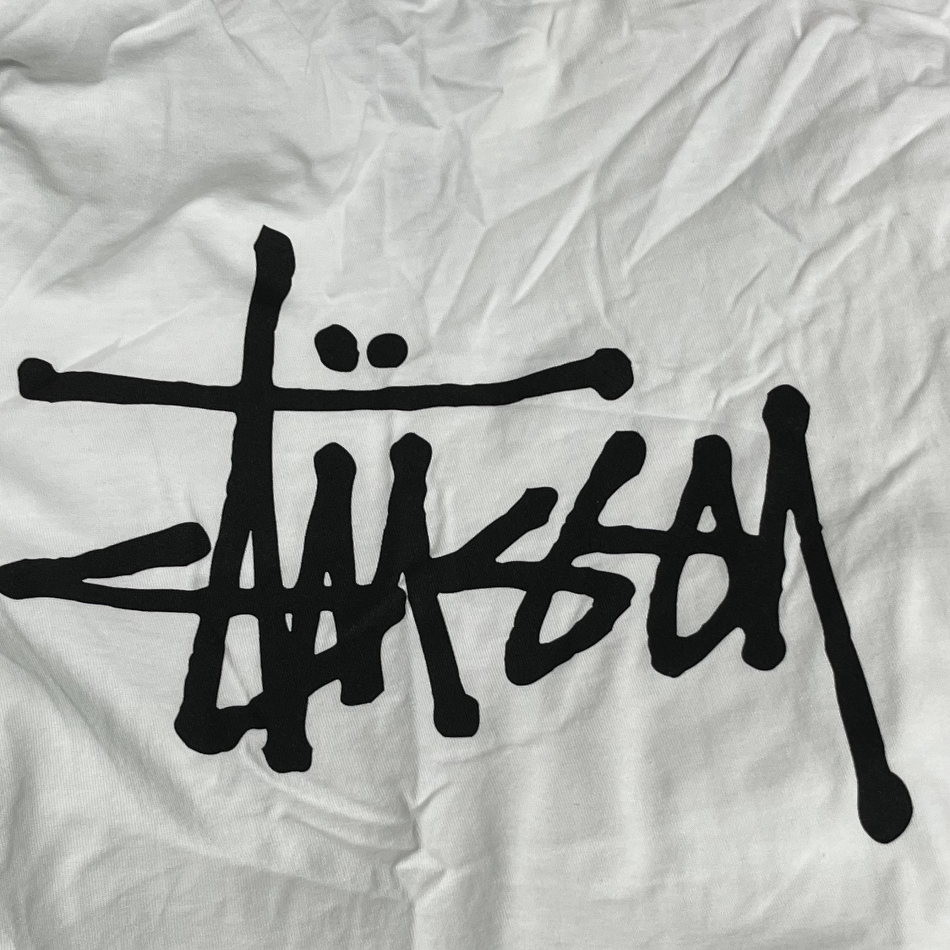 Stussy Basic Stussy T-Shirt White 2022 착용 스타일 - 2
