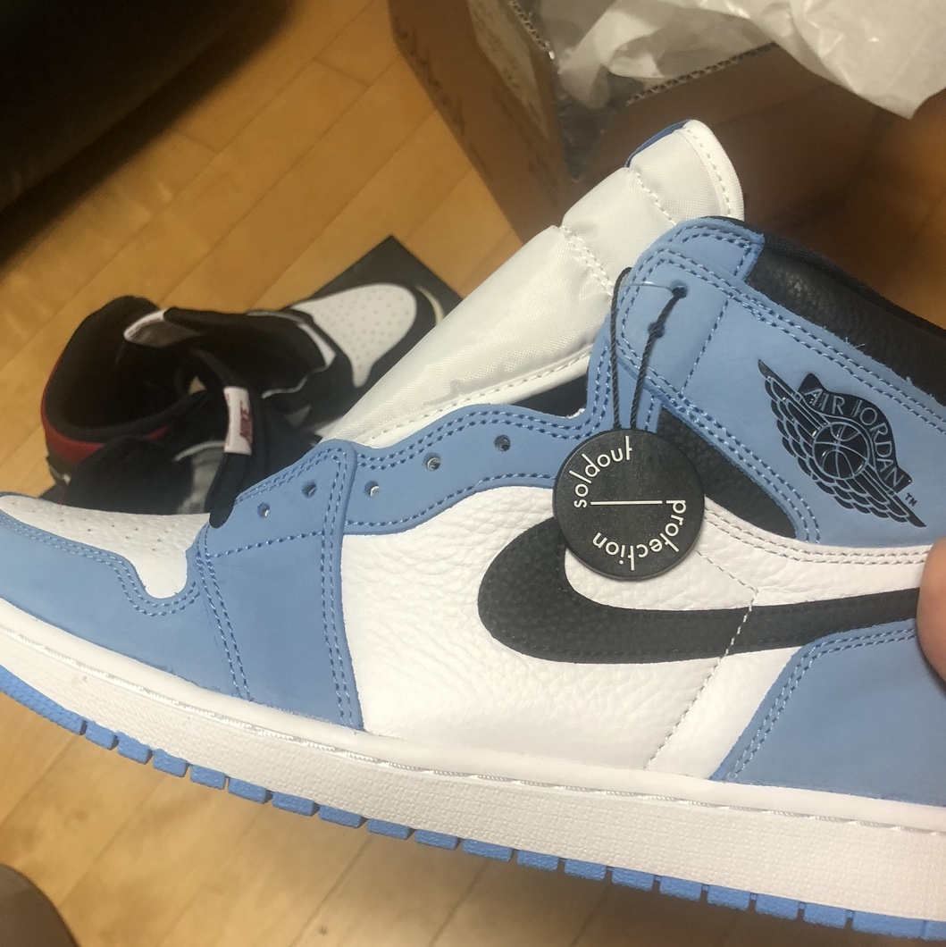 Jordan 1 Retro High OG University Blue 착용 스타일