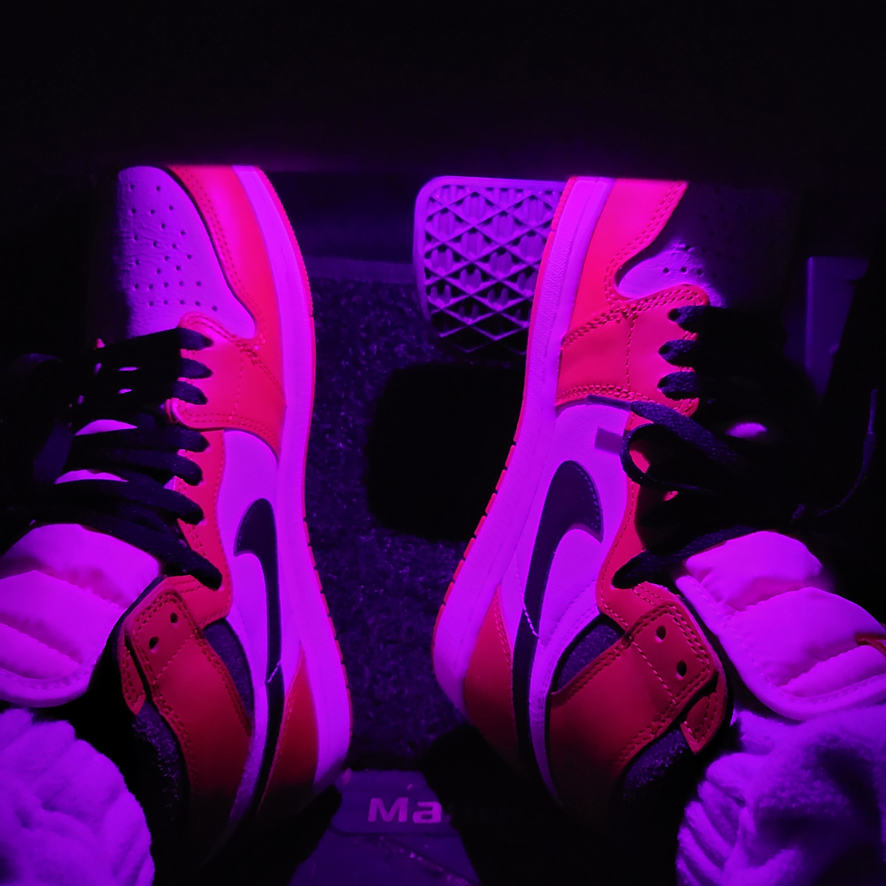 Jordan 1 Retro High OG Chicago 2022 착용 스타일 - 3