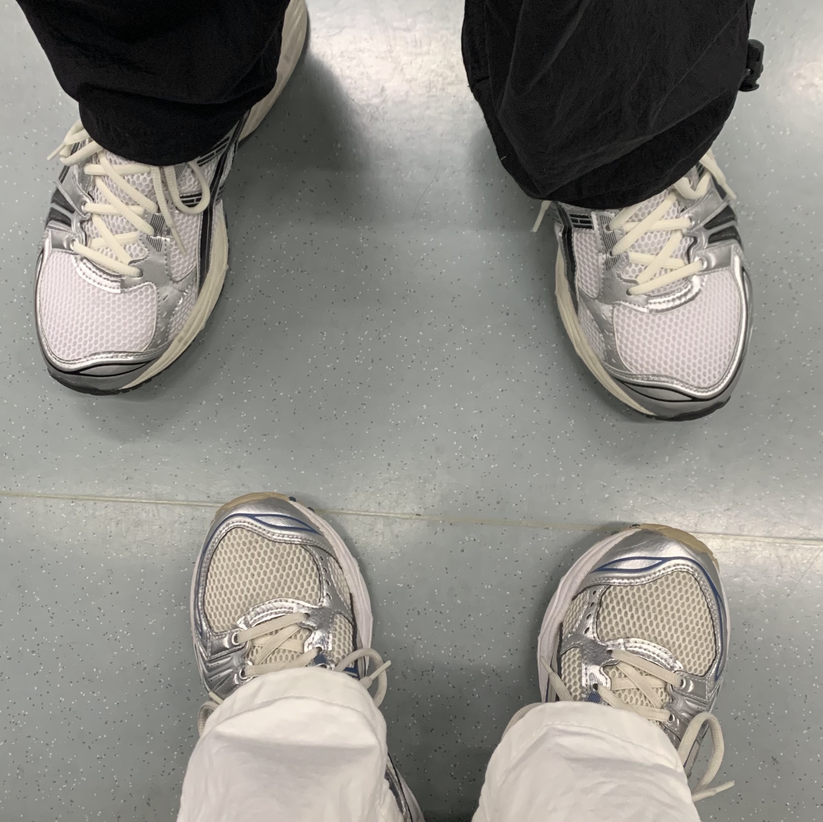 Asics x JJJJound Gel-Kayano 14 Silver Black, Asics Gel-Kayano 14 Cream Pure Silver 착용 스타일