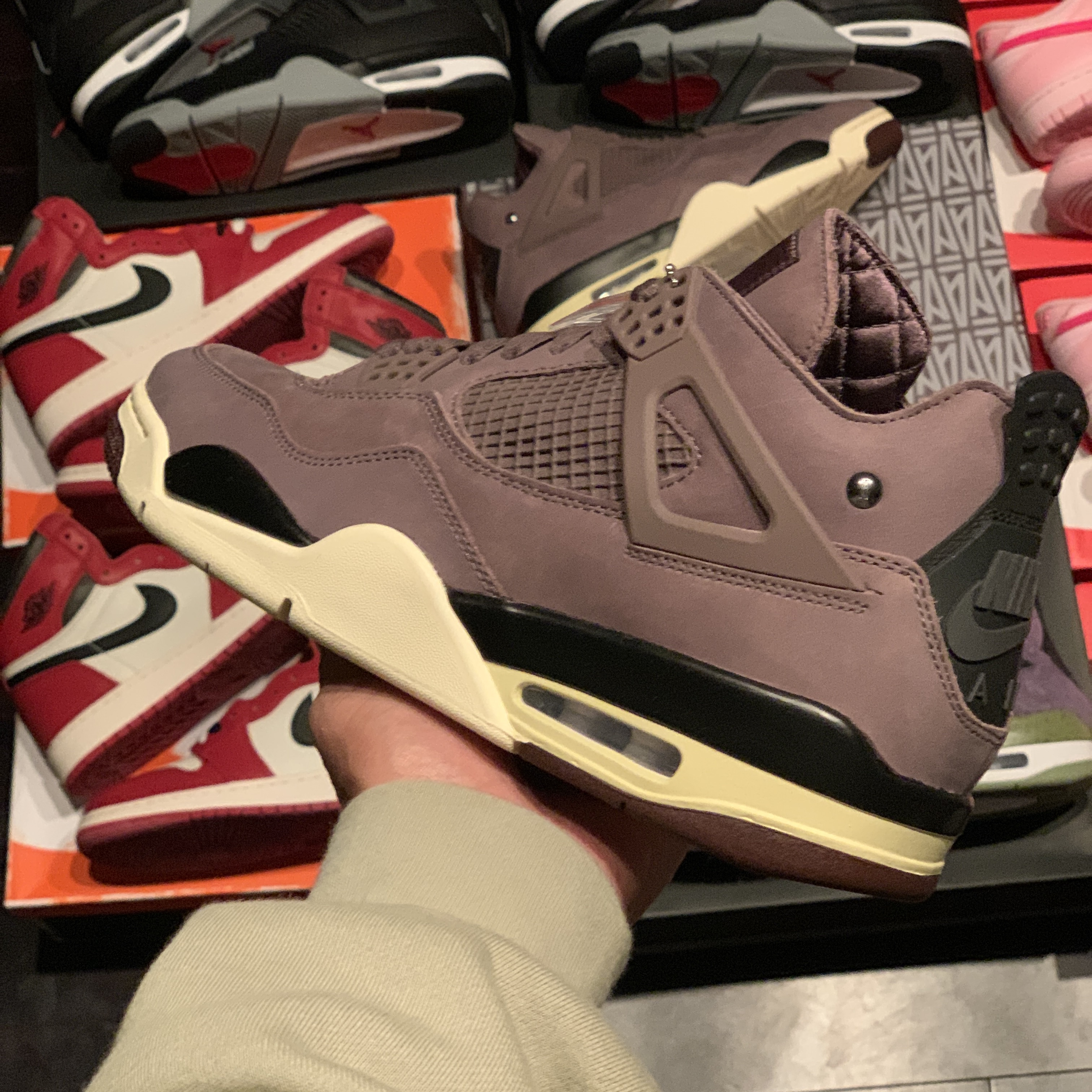 Jordan 4 x A Ma Maniere Retro Violet Ore 착용 스타일 - 2