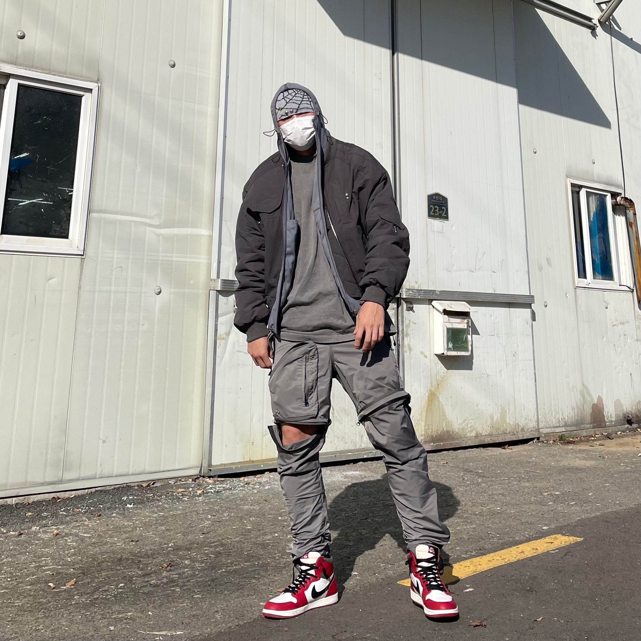 Undermycar Ababell Multi Flap Oversized Bomber Balsam Green - 22SS, Jordan 1 Retro High OG Chicago 2022 착용 스타일 - 1