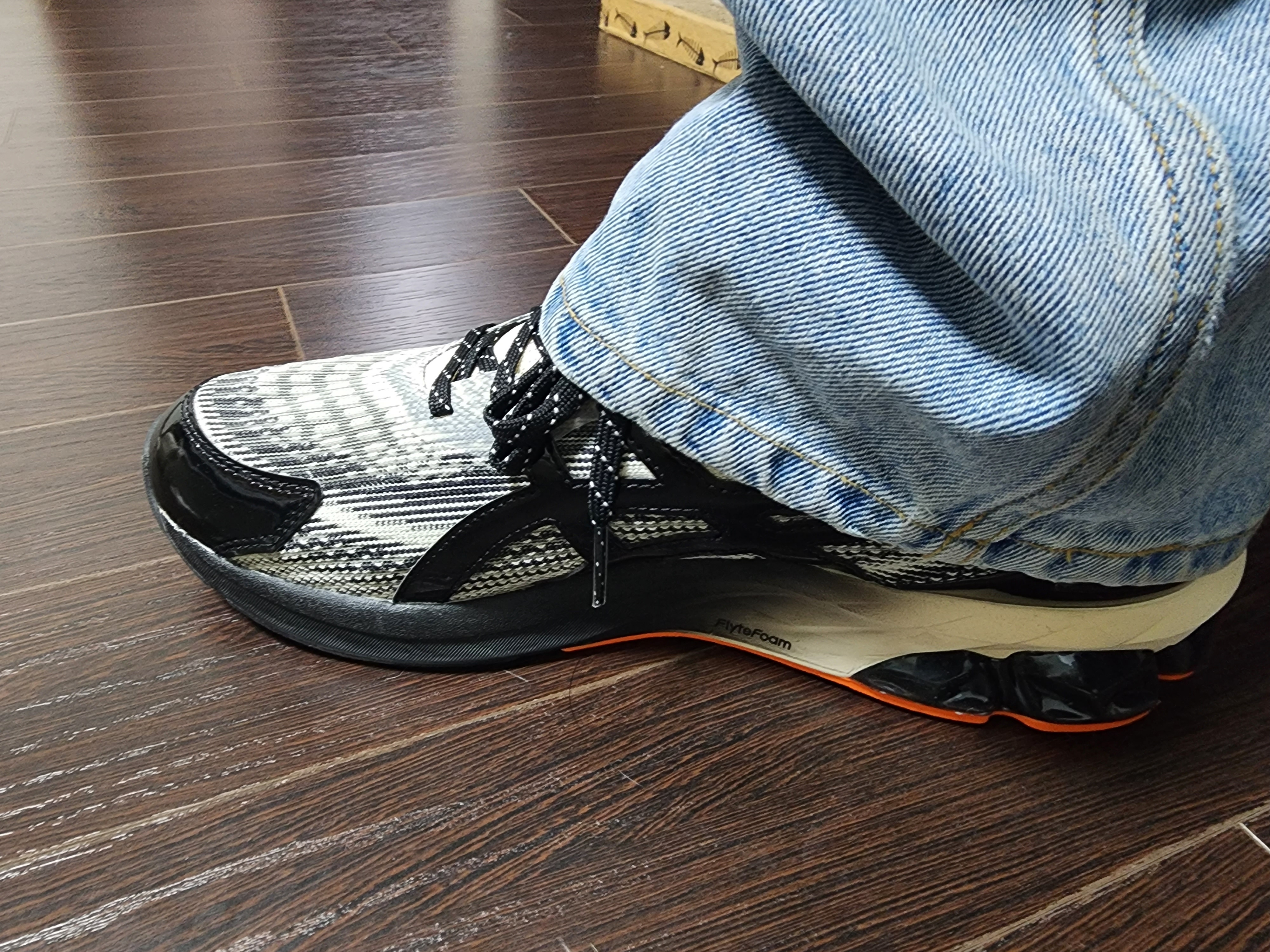(W) Asics x P.E Nation Gel-Quantum 180 VII Ivory Black 착용 스타일 - 2