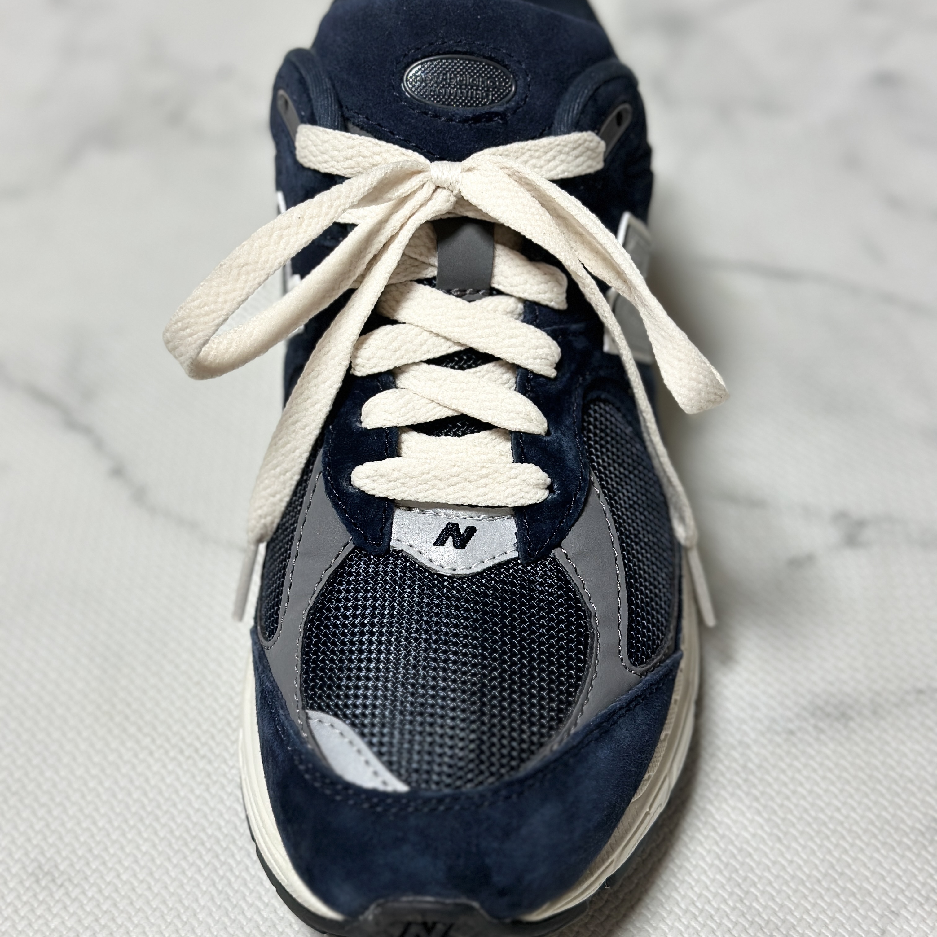 New Balance 2002R Eclipse Castlerock 착용 스타일 - 4