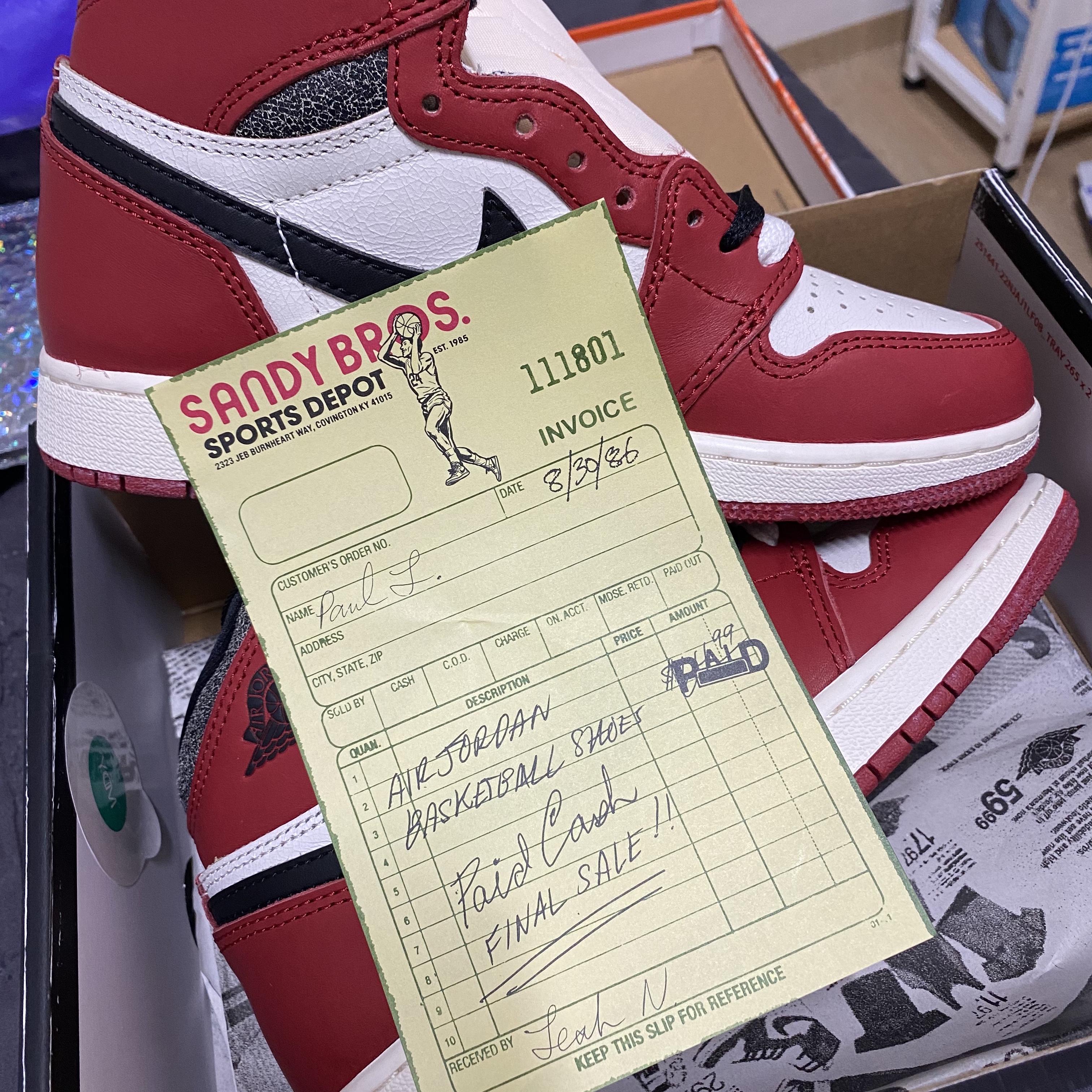(GS) Jordan 1 Retro High OG Chicago 2022, Jordan 1 Retro High OG Chicago 2022 착용 스타일 - 2