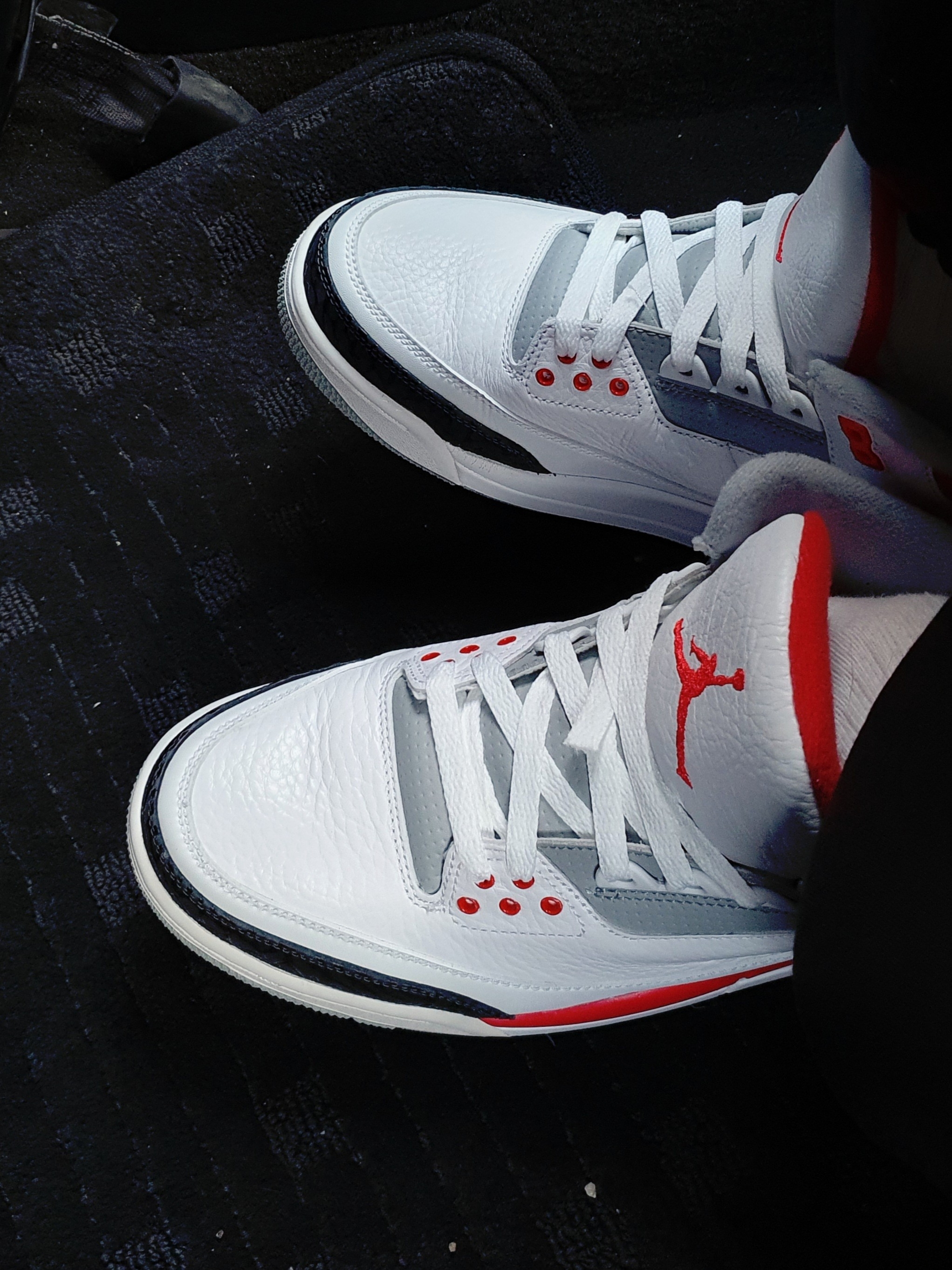 Jordan 3 Retro Fire Red 2013 착용 스타일 - 2