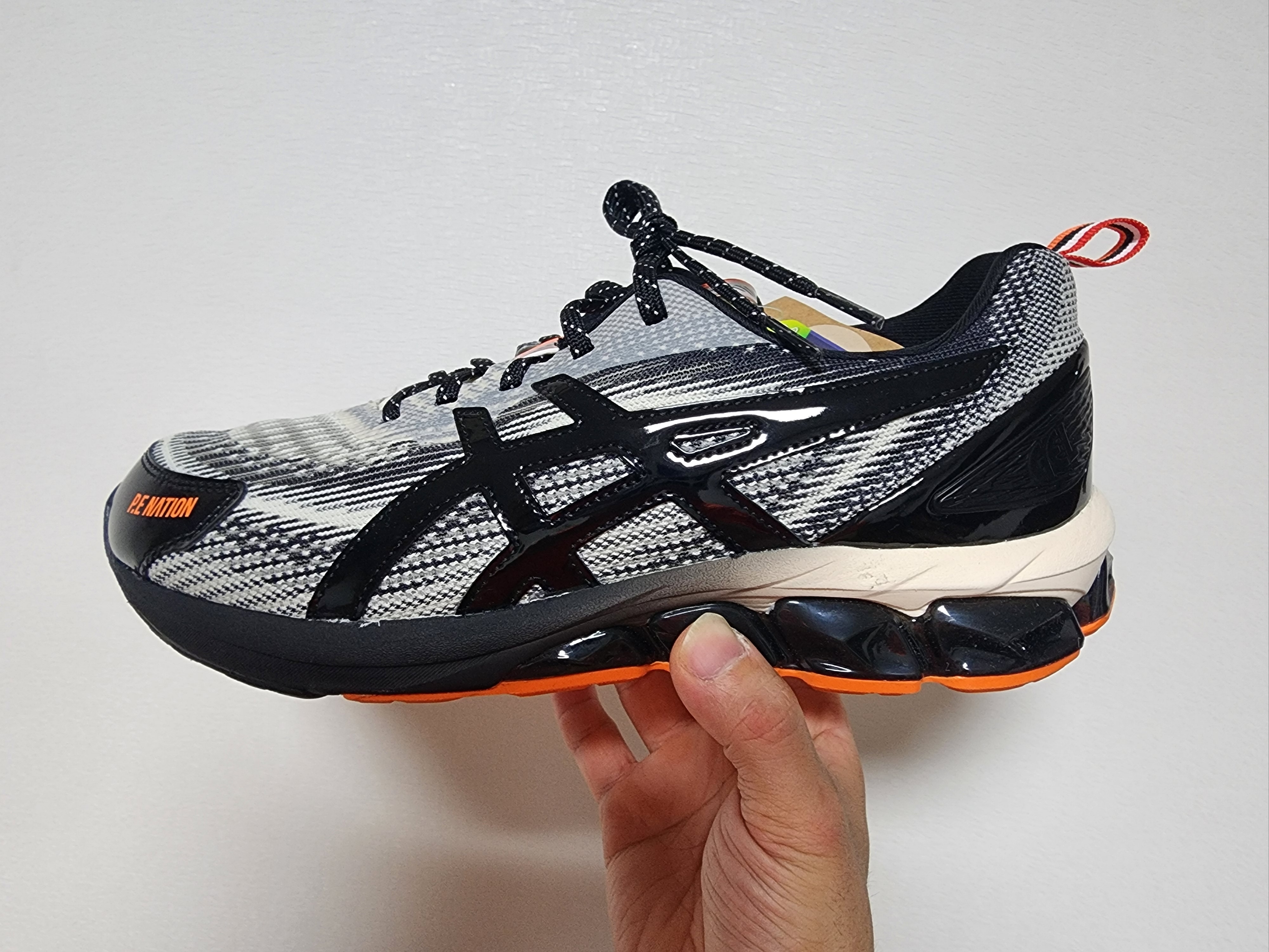 (W) Asics x P.E Nation Gel-Quantum 180 VII Ivory Black 착용 스타일 - 4