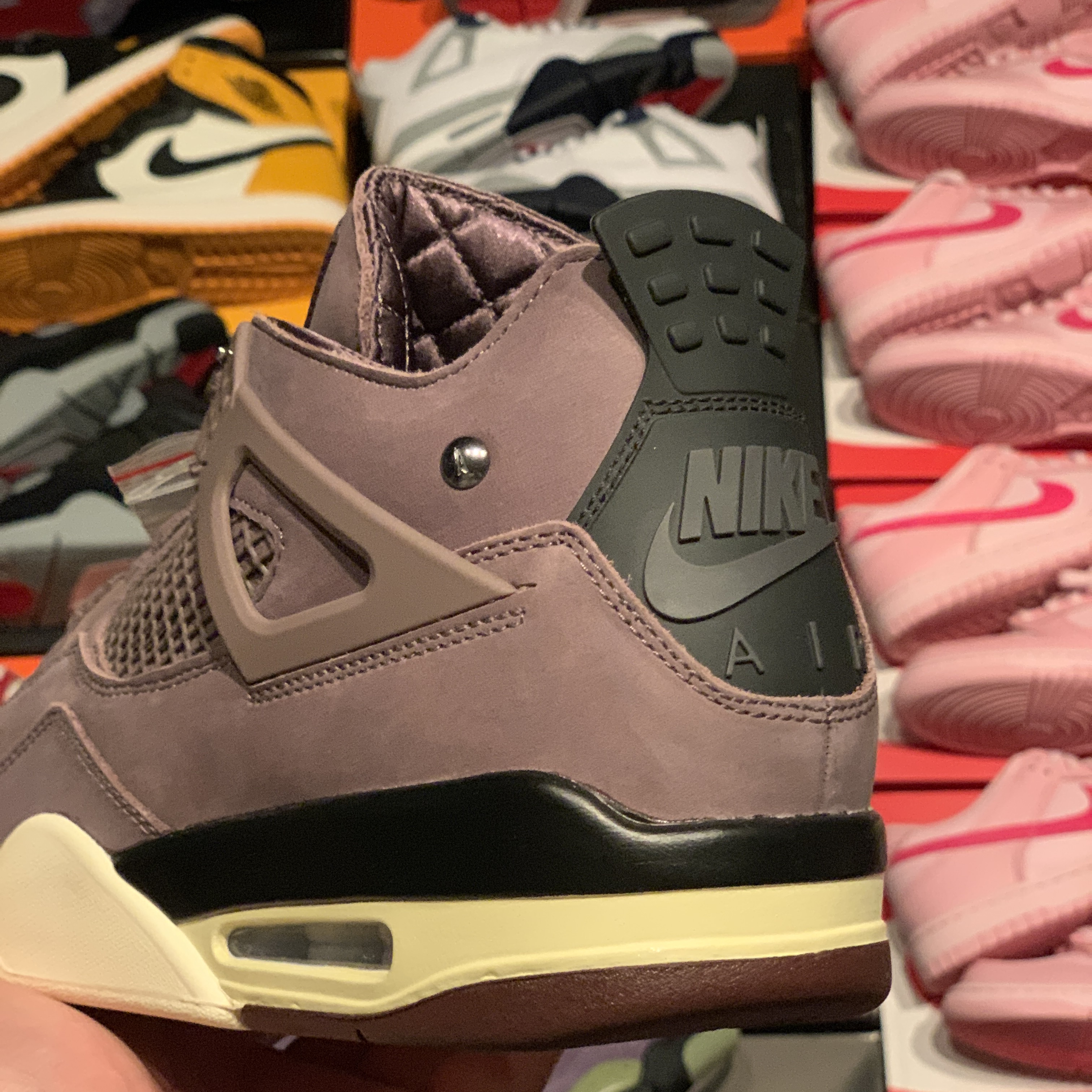 Jordan 4 x A Ma Maniere Retro Violet Ore 착용 스타일 - 5