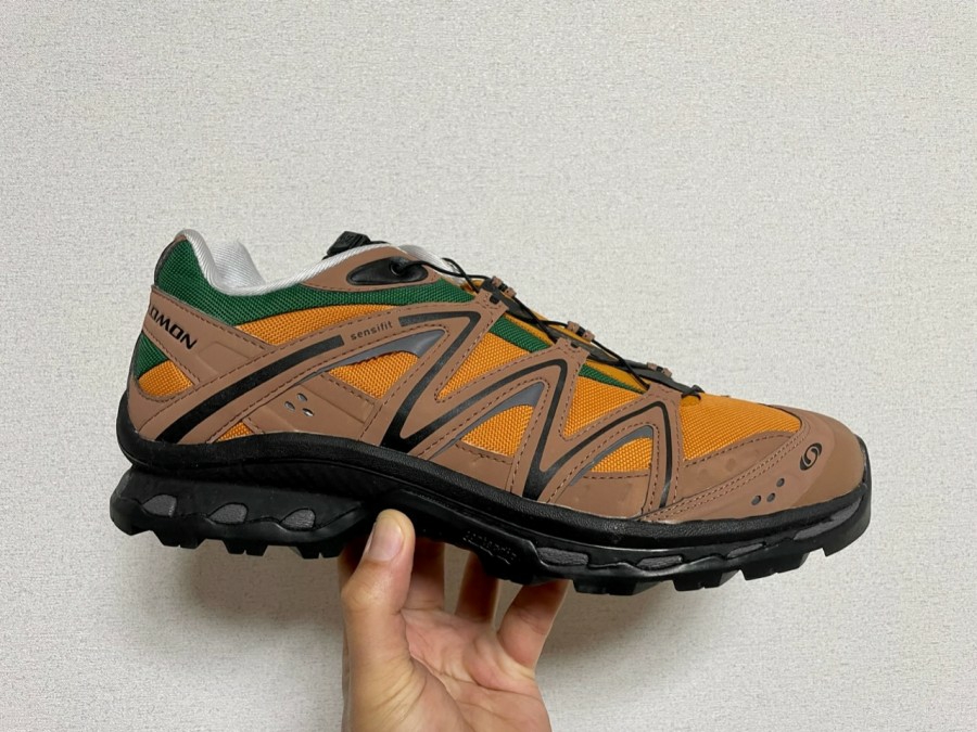 Salomon XT-Quest 75th Anniversary Golden Oak Acorn 착용 스타일