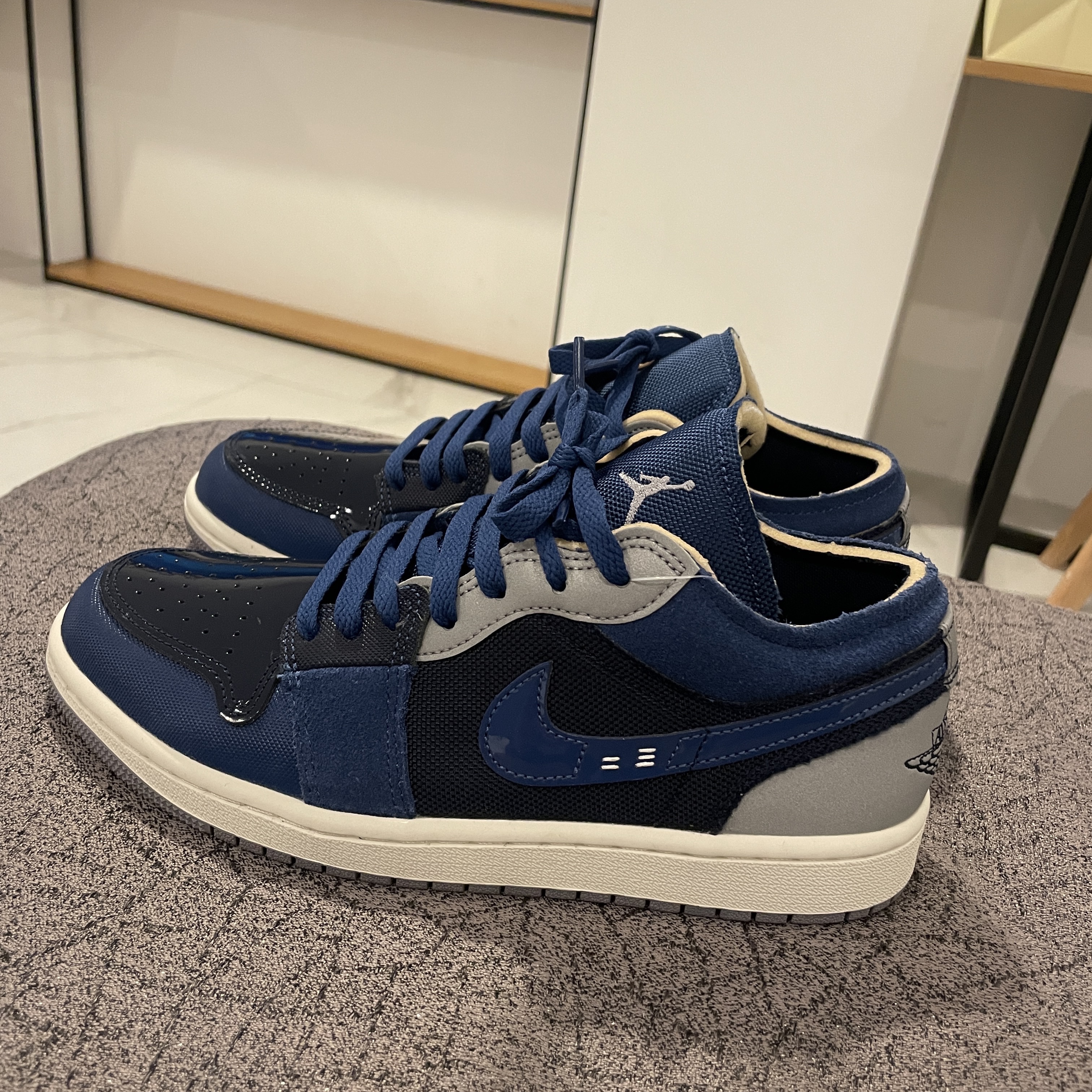 Jordan 1 Low SE Craft Obsidian 착용 스타일