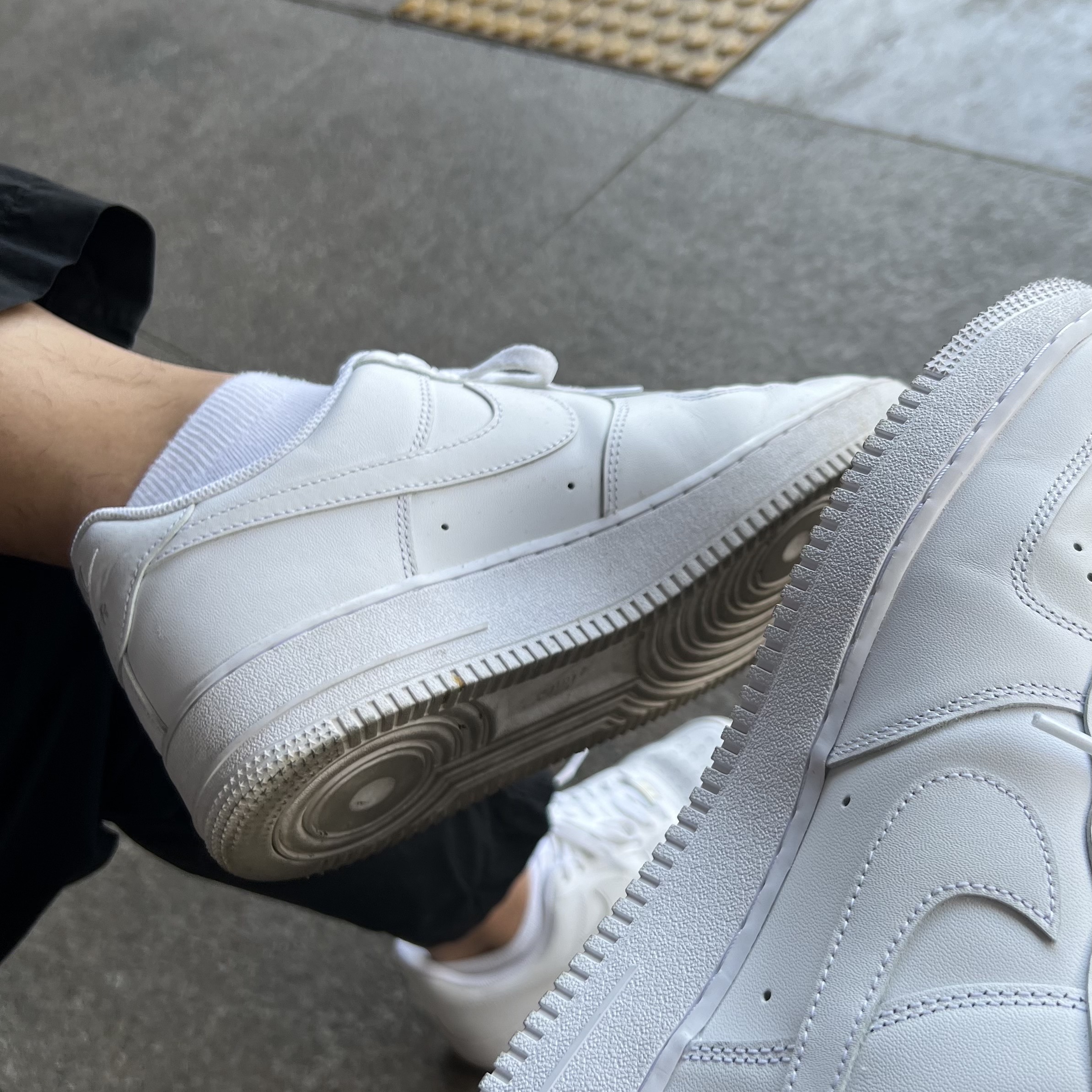 Nike Air Force 1 '07 Low White 착용 스타일