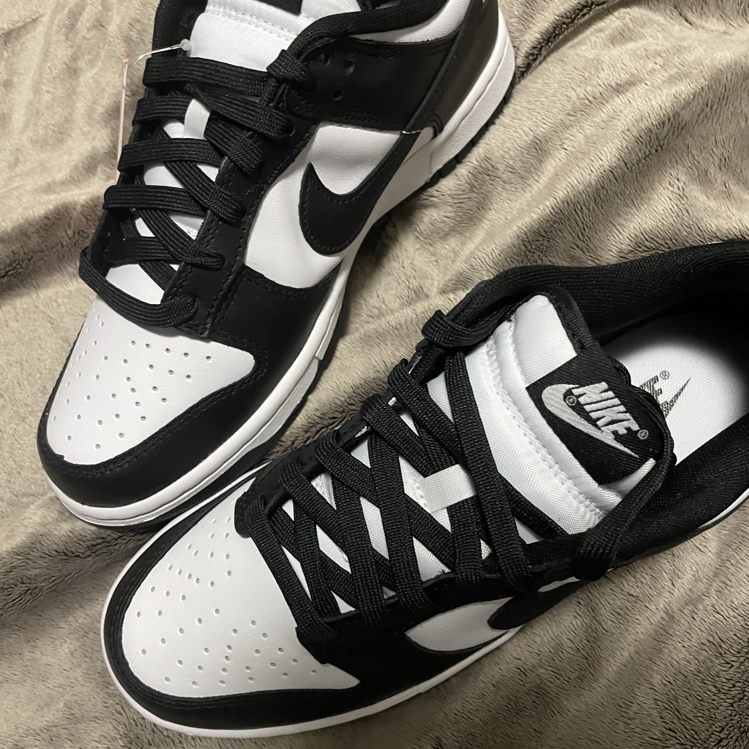 Nike Dunk Low Retro Black 착용 스타일