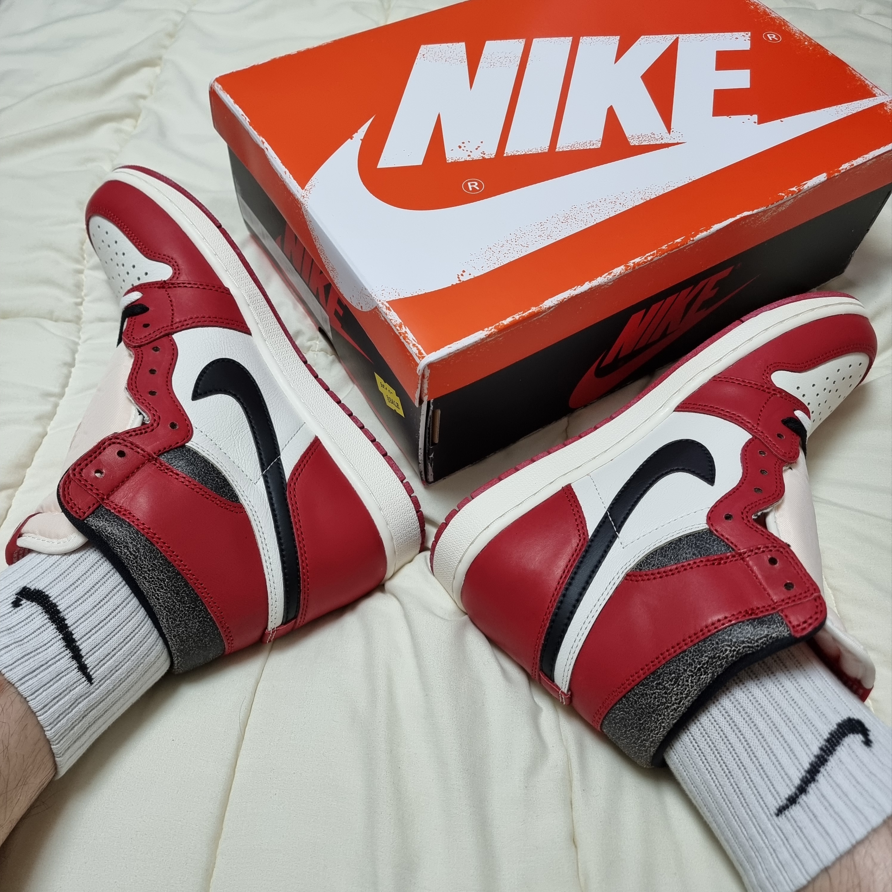 (GS) Jordan 1 Retro High OG Chicago 2022, Jordan 1 Retro High OG Chicago 2022 착용 스타일