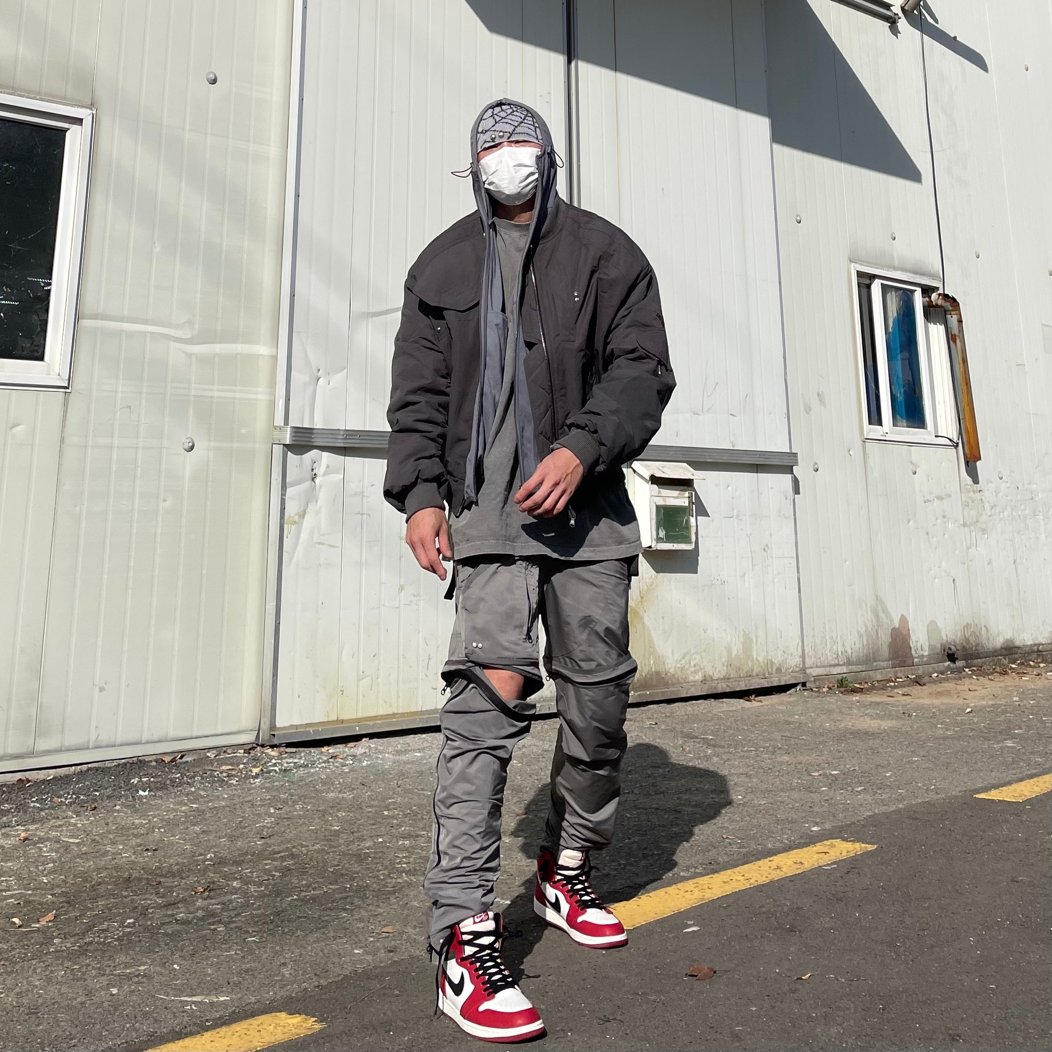 Undermycar Ababell Multi Flap Oversized Bomber Balsam Green - 22SS, Jordan 1 Retro High OG Chicago 2022 착용 스타일 - 2