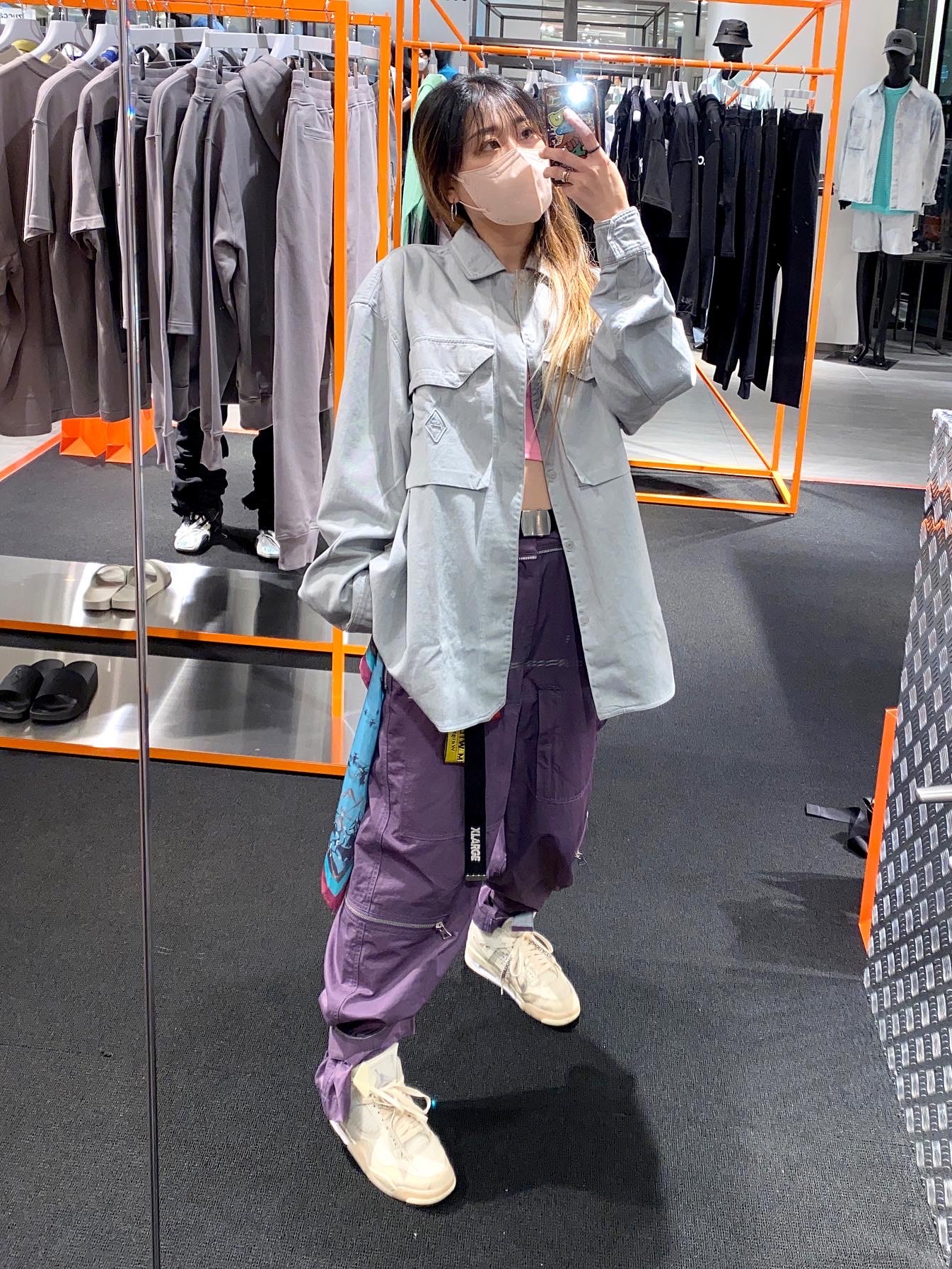 (W) Jordan 4 x Off-White Retro SP Sail 착용 스타일
