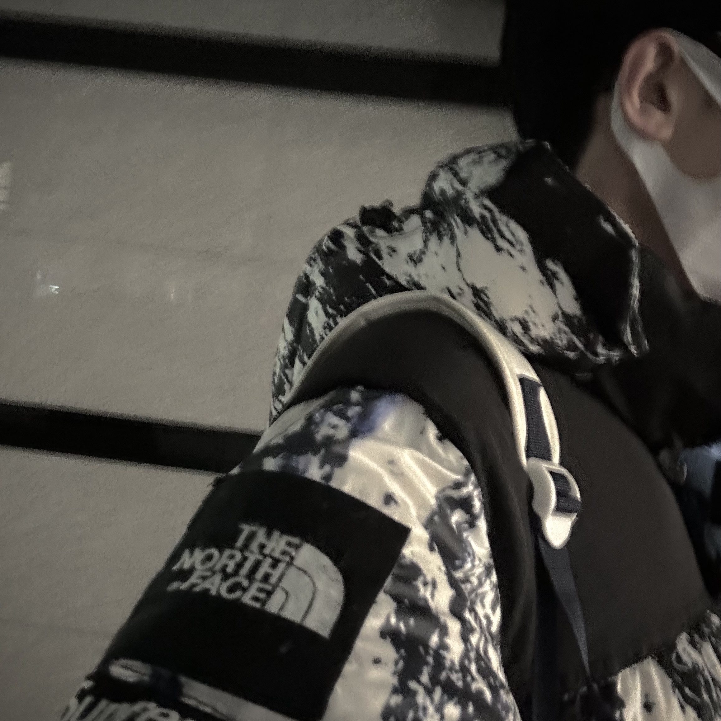 Supreme x The North Face Mountain Baltoro Jacket Blue White - 17FW 착용 스타일