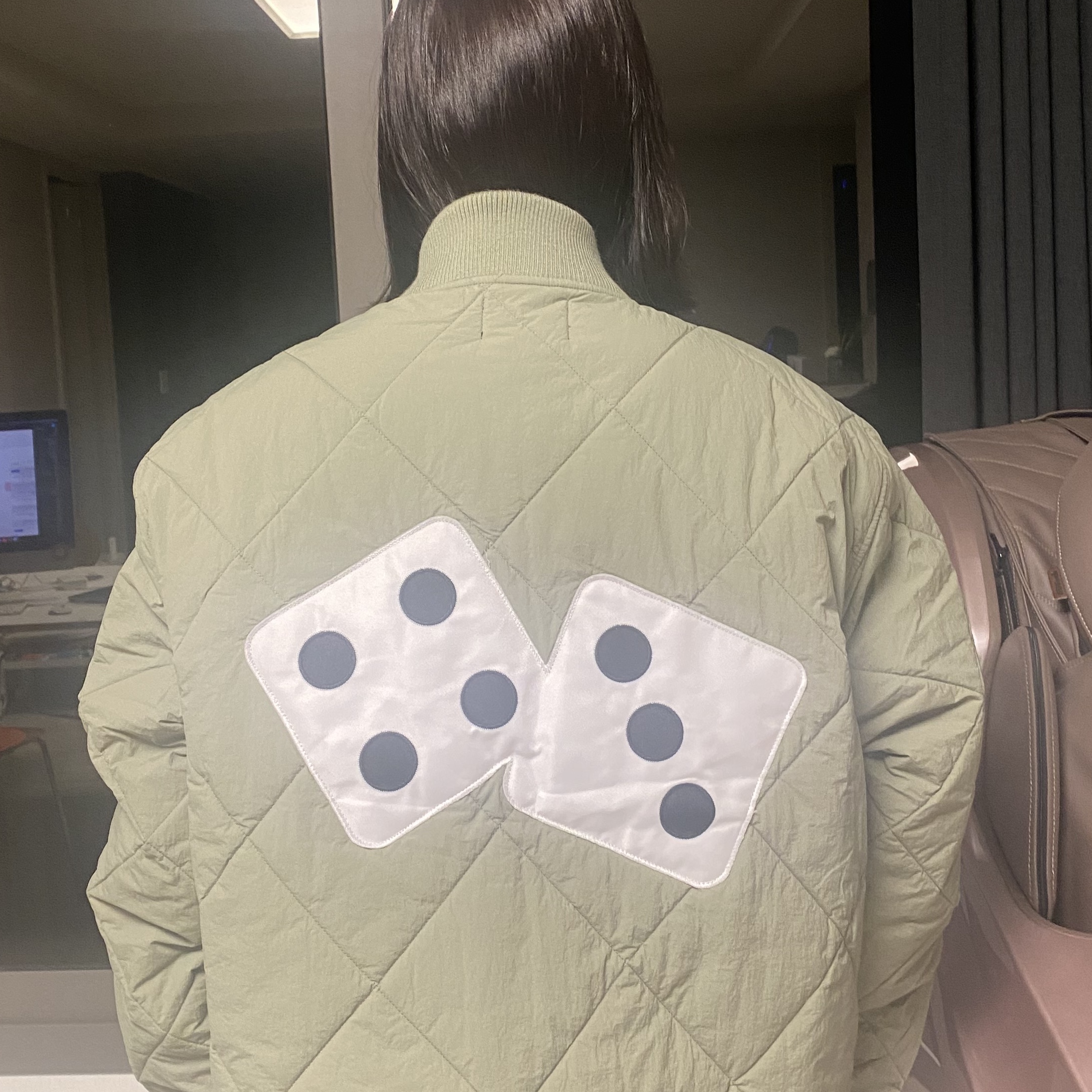 Stussy Dice Quilted Liner Jacket Olive 착용 스타일