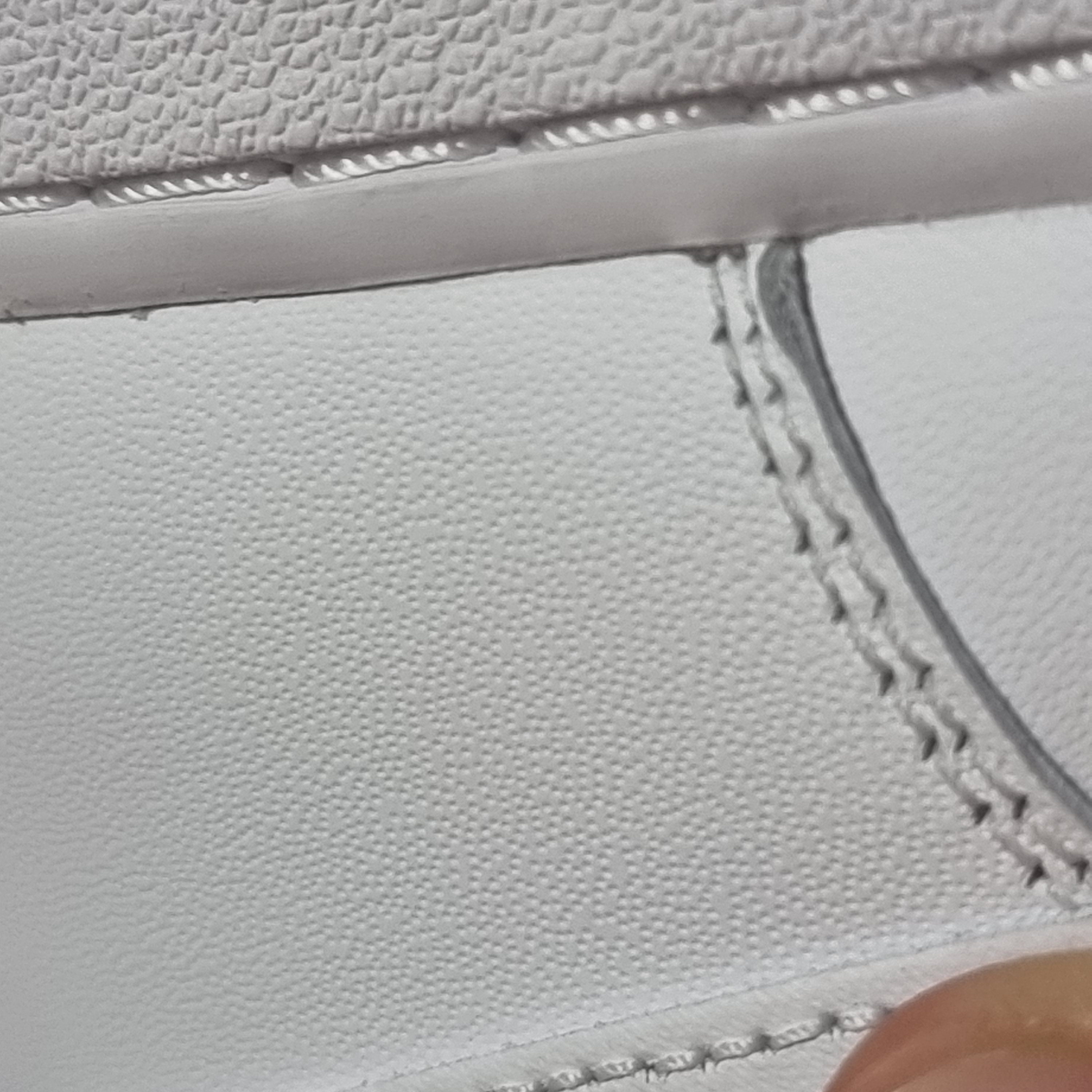 Nike Air Force 1 '07 Low White 착용 스타일 - 1