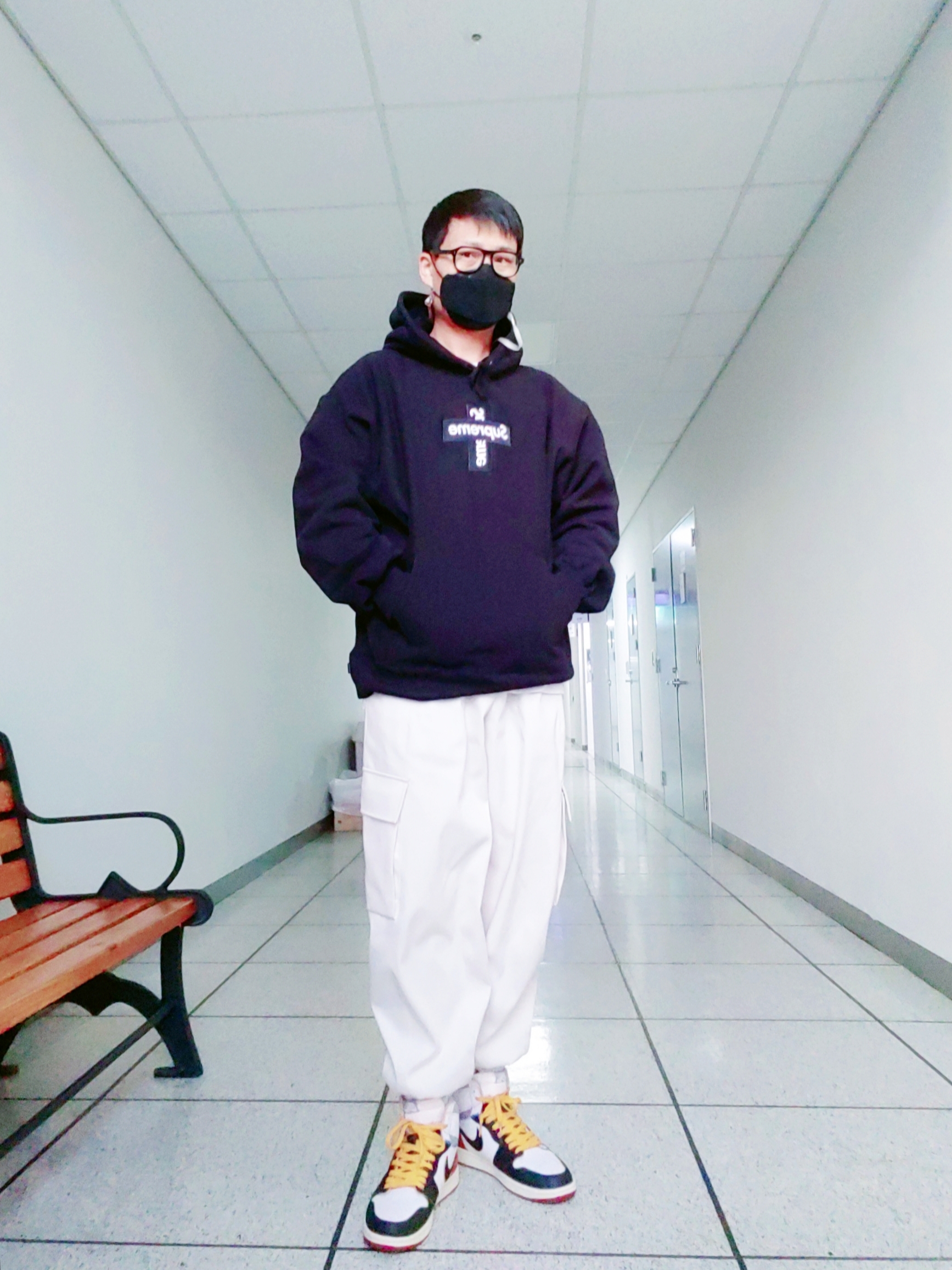 Supreme Cross Box Logo Hooded Sweatshirt Black - 20FW, Jordan 1 x Union Retro High Black Toe 착용 스타일