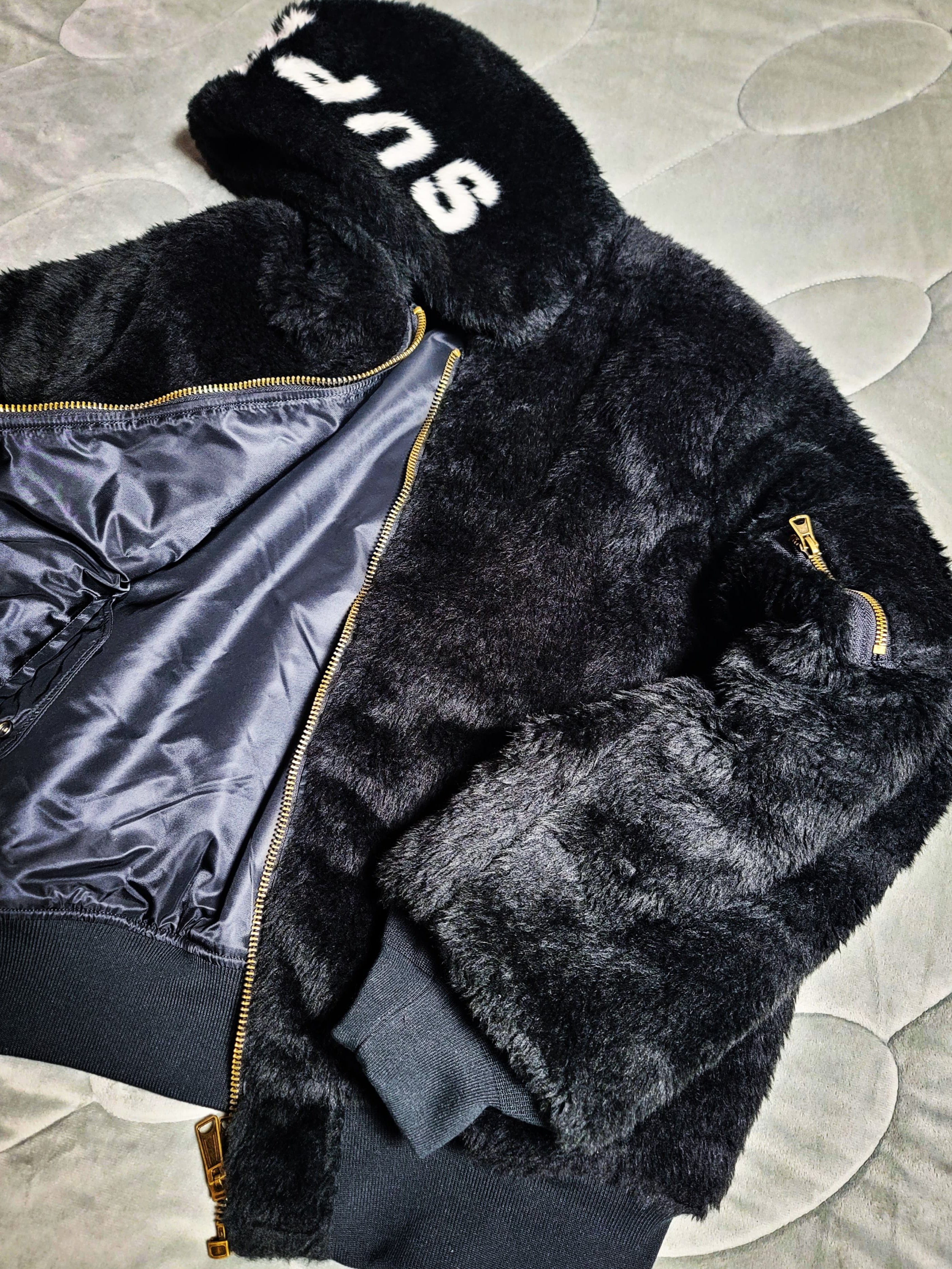 Supreme Faux Fur Reversible MA-1 Black - 22FW, Jordan 8 Retro Alternate 착용 스타일 - 3
