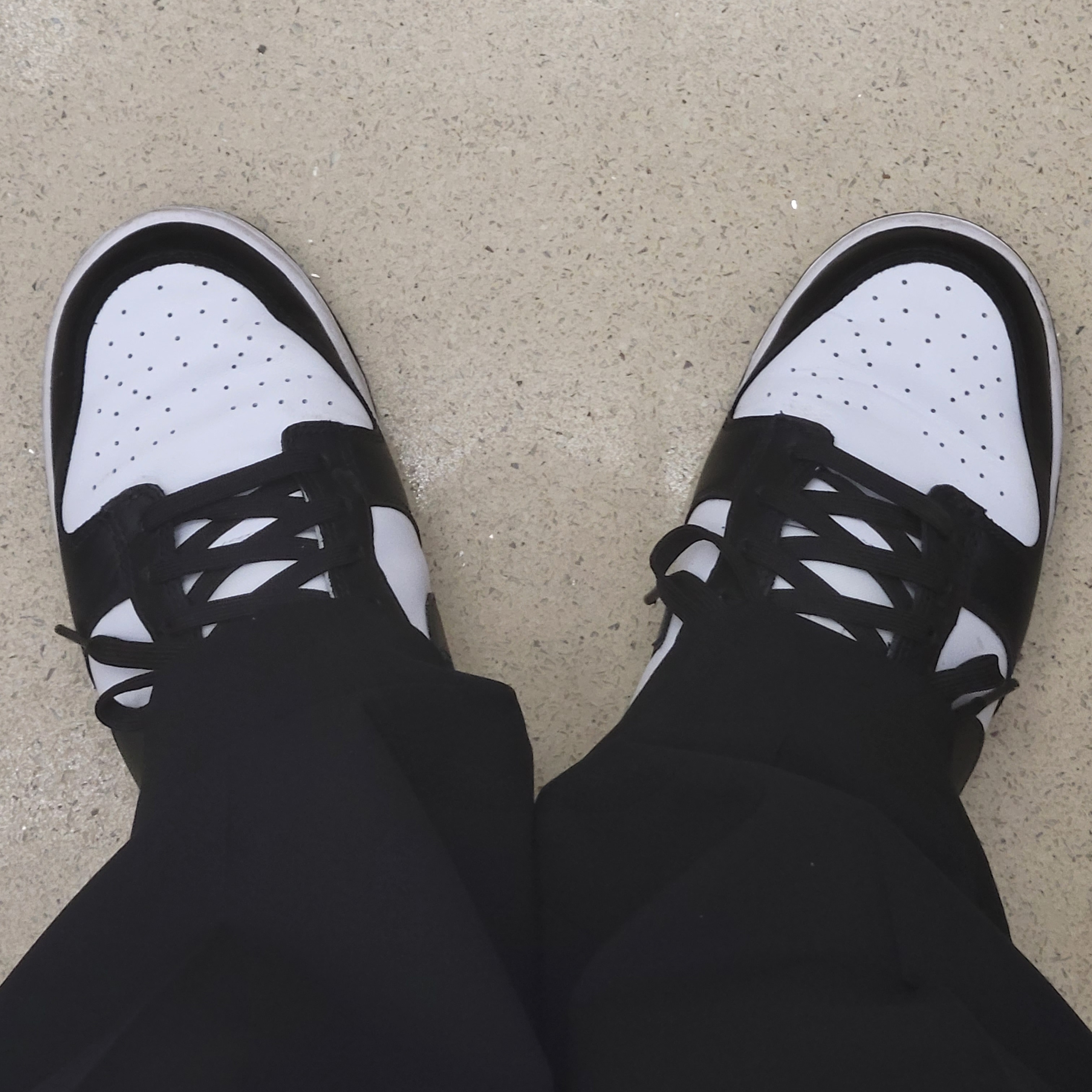 Nike Dunk High Retro Championship White, Nike Dunk Low Retro Black 착용 스타일 - 2