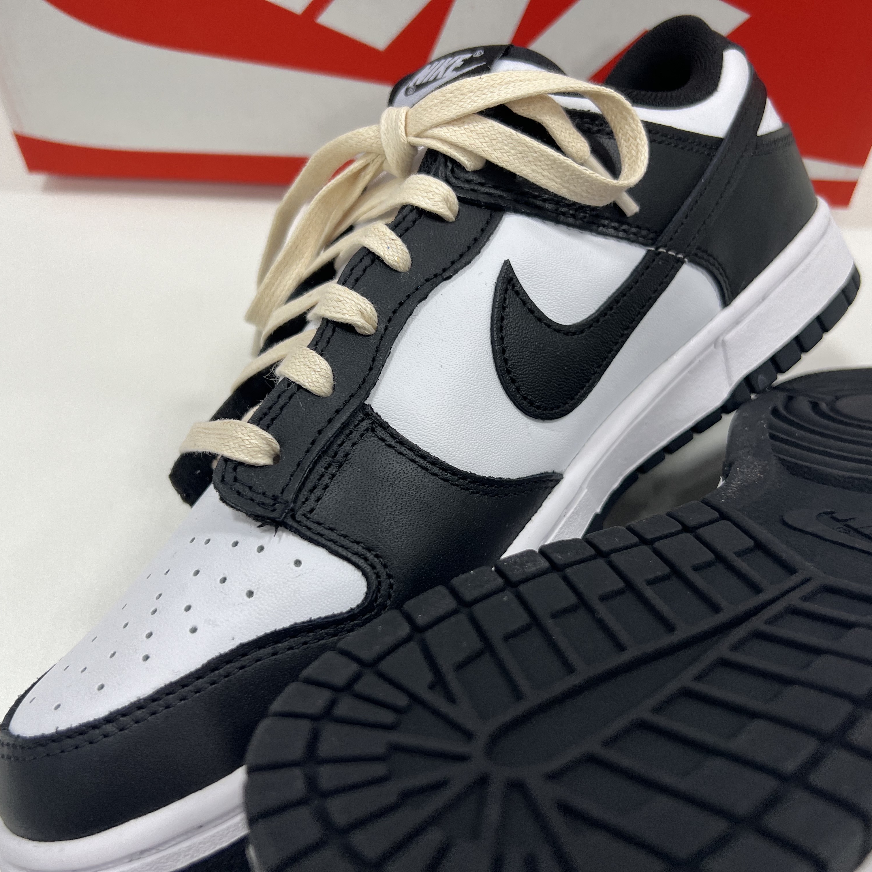Nike Dunk Low Retro Black 착용 스타일 - 3