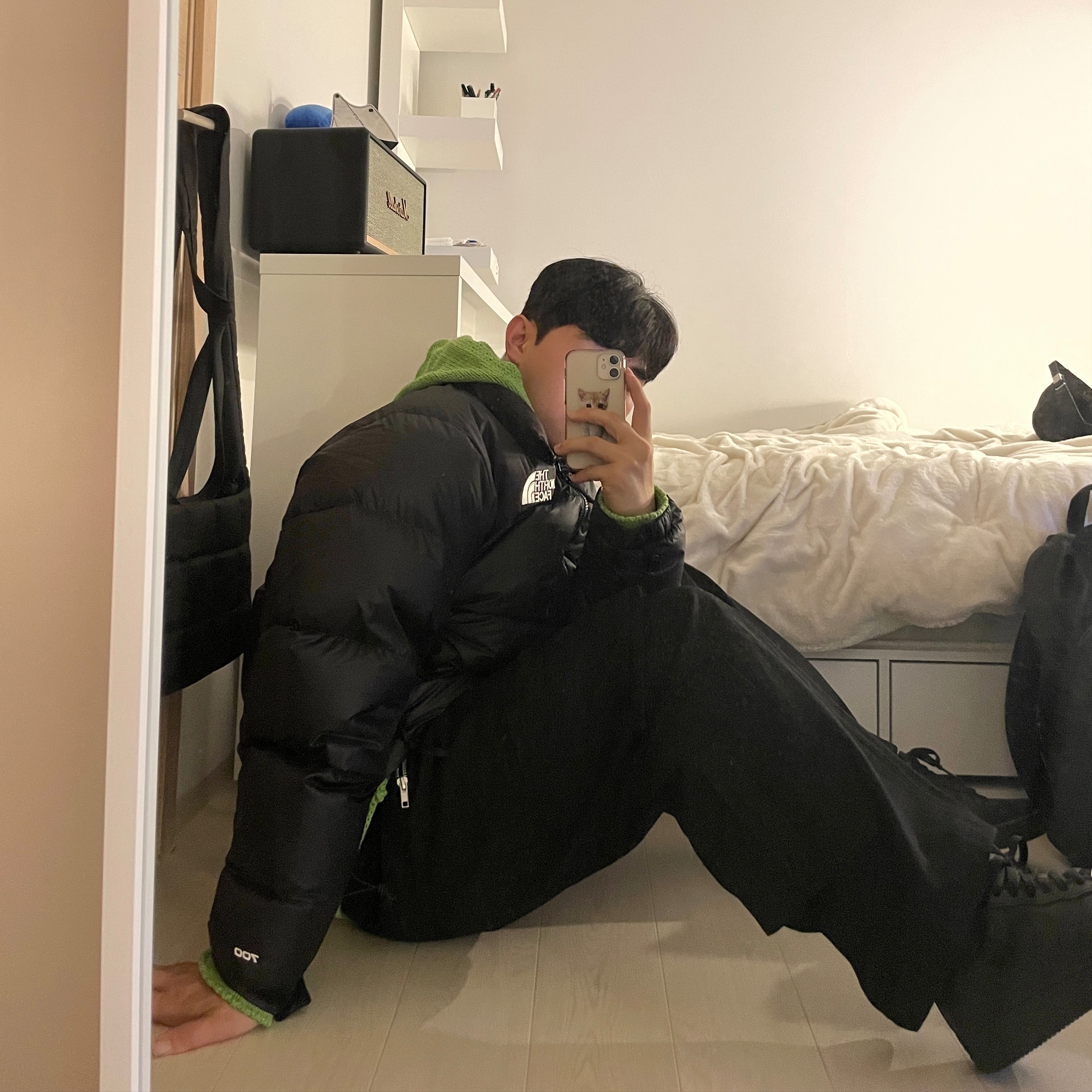 The North Face 1996 Retro Nuptse Down Jacket TNF Black, The North Face 1996 Eco Nuptse Jacket Black 착용 스타일 - 2