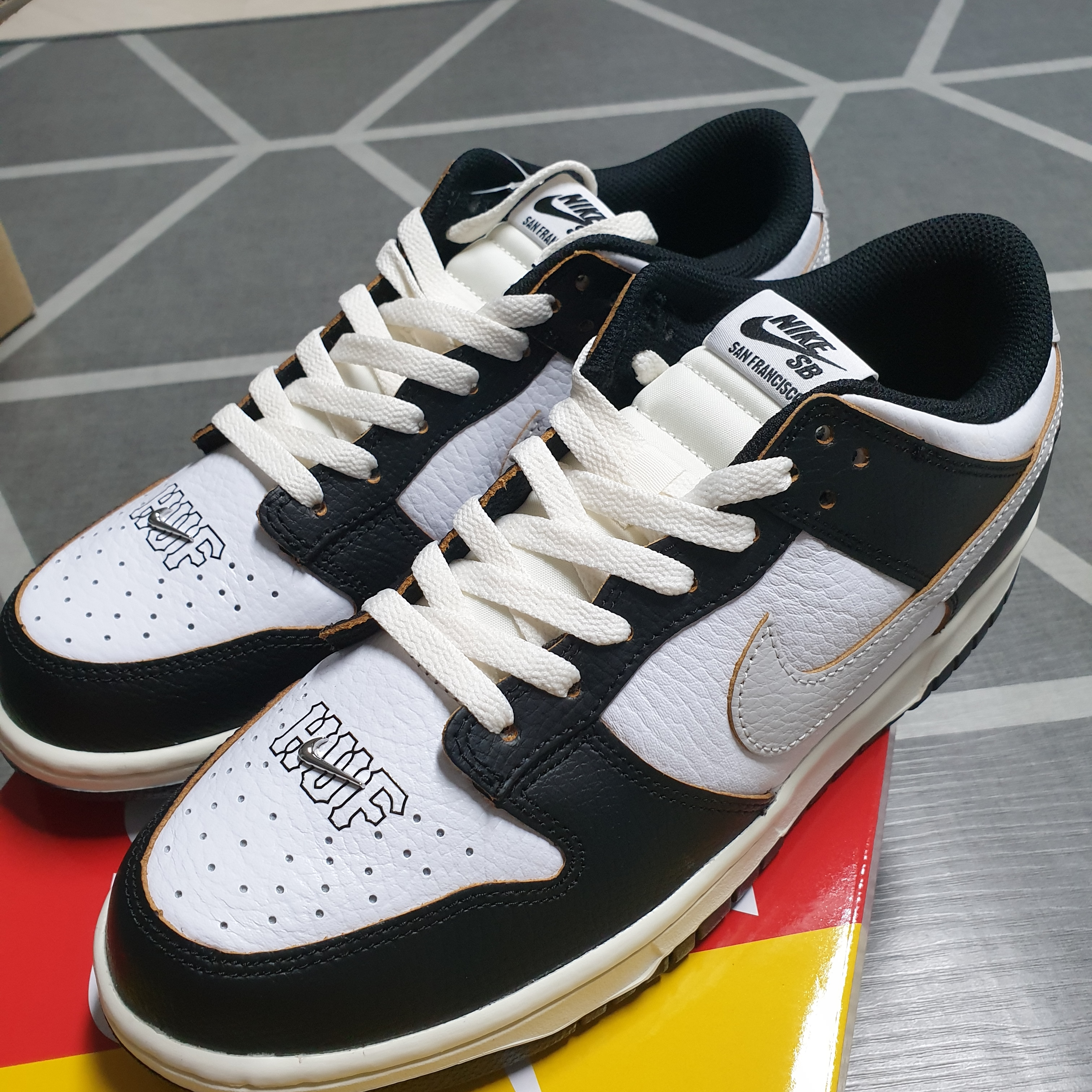 Nike x HUF SB Dunk Low San Francisco 착용 스타일 - 4