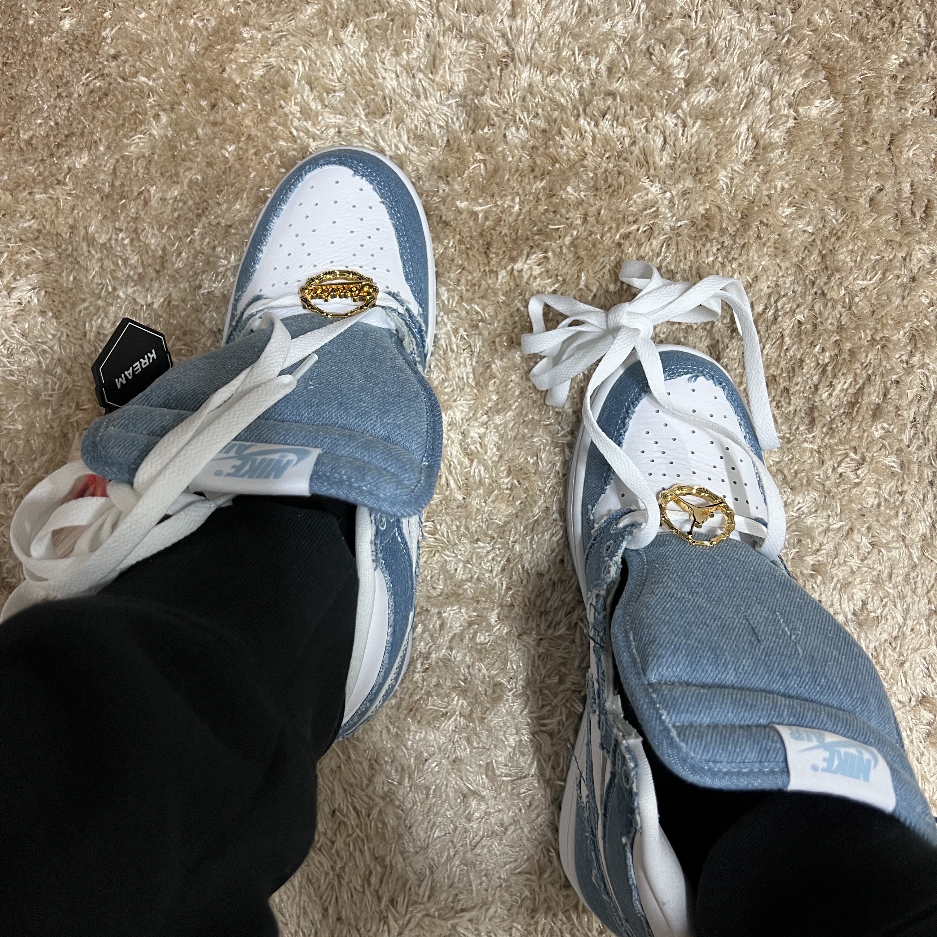 (W) Jordan 1 Retro High OG Denim 착용 스타일 - 4