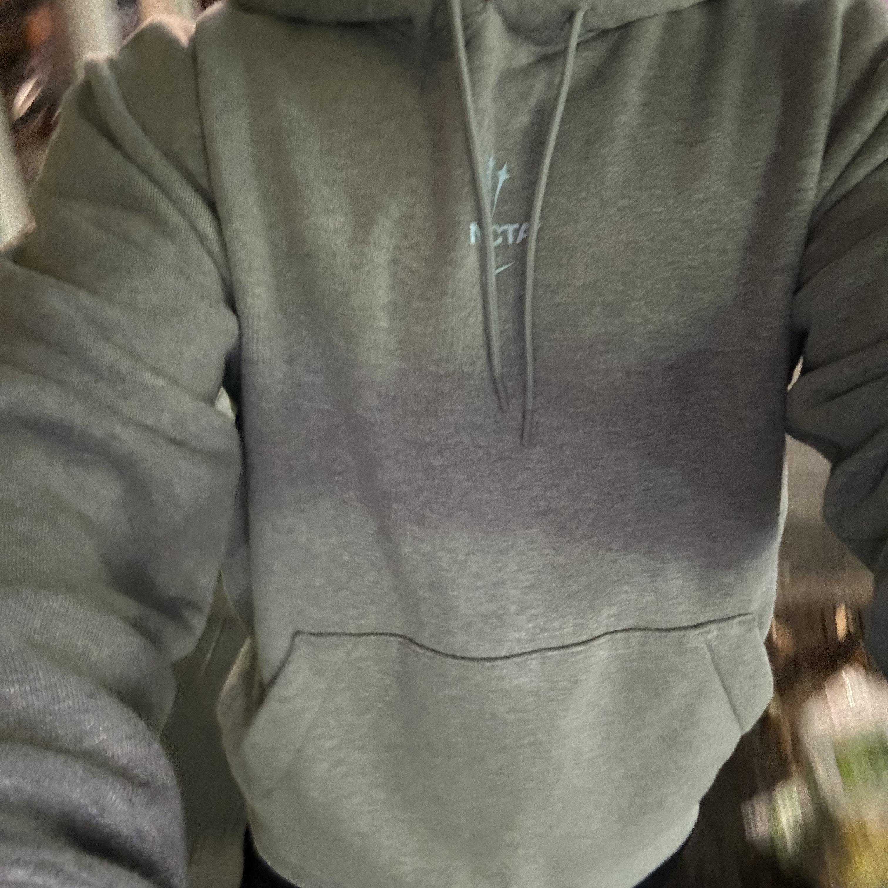 Nike x Drake Nocta NRG Fleece Hoodie Dark Grey Heather (DX2837-063) 착용 스타일