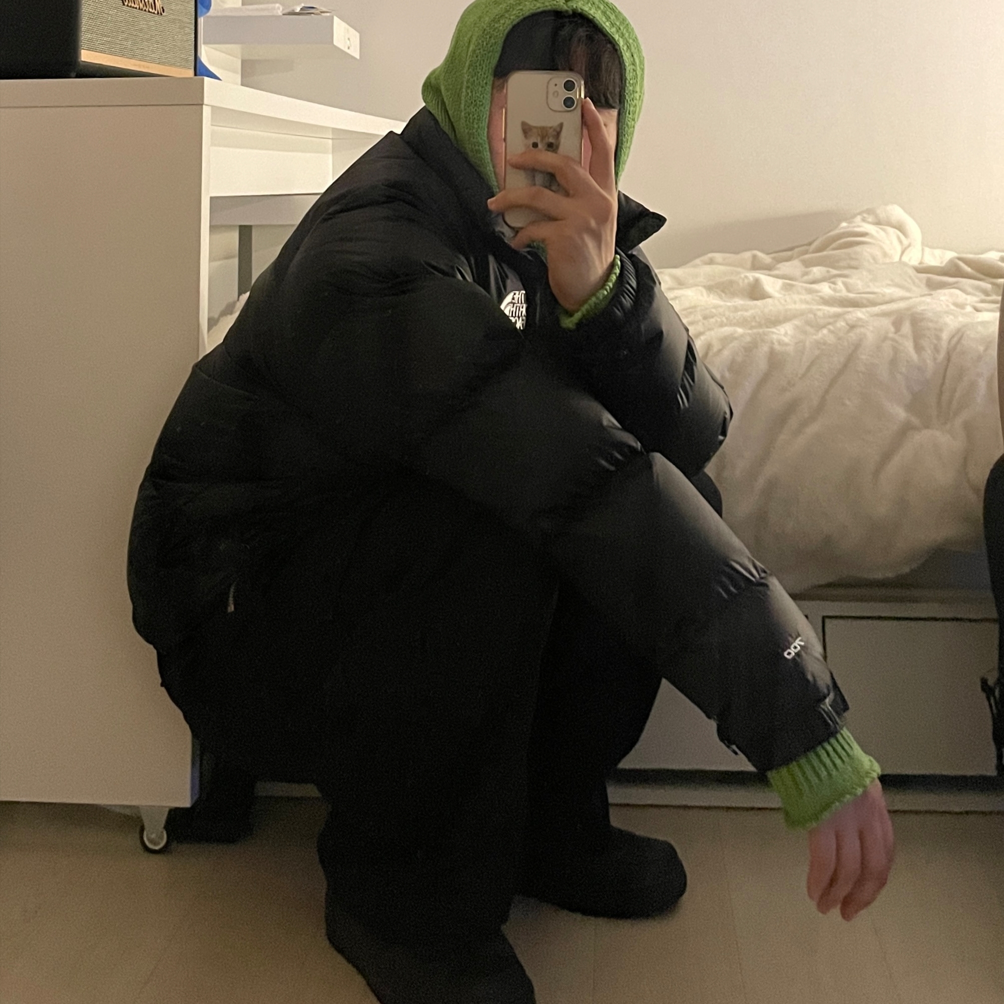 The North Face 1996 Retro Nuptse Down Jacket TNF Black, The North Face 1996 Eco Nuptse Jacket Black 착용 스타일 - 1