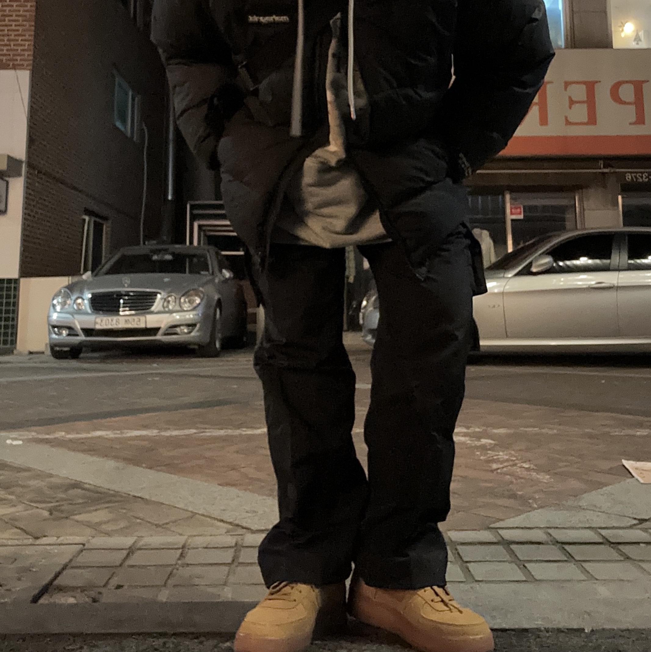 Nike Air Force 1 '07 WB Flax 착용 스타일