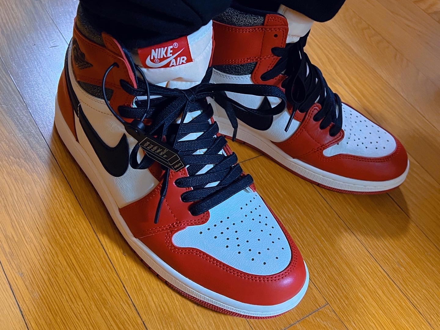 Jordan 1 Retro High OG Chicago 2022 착용 스타일 - 1
