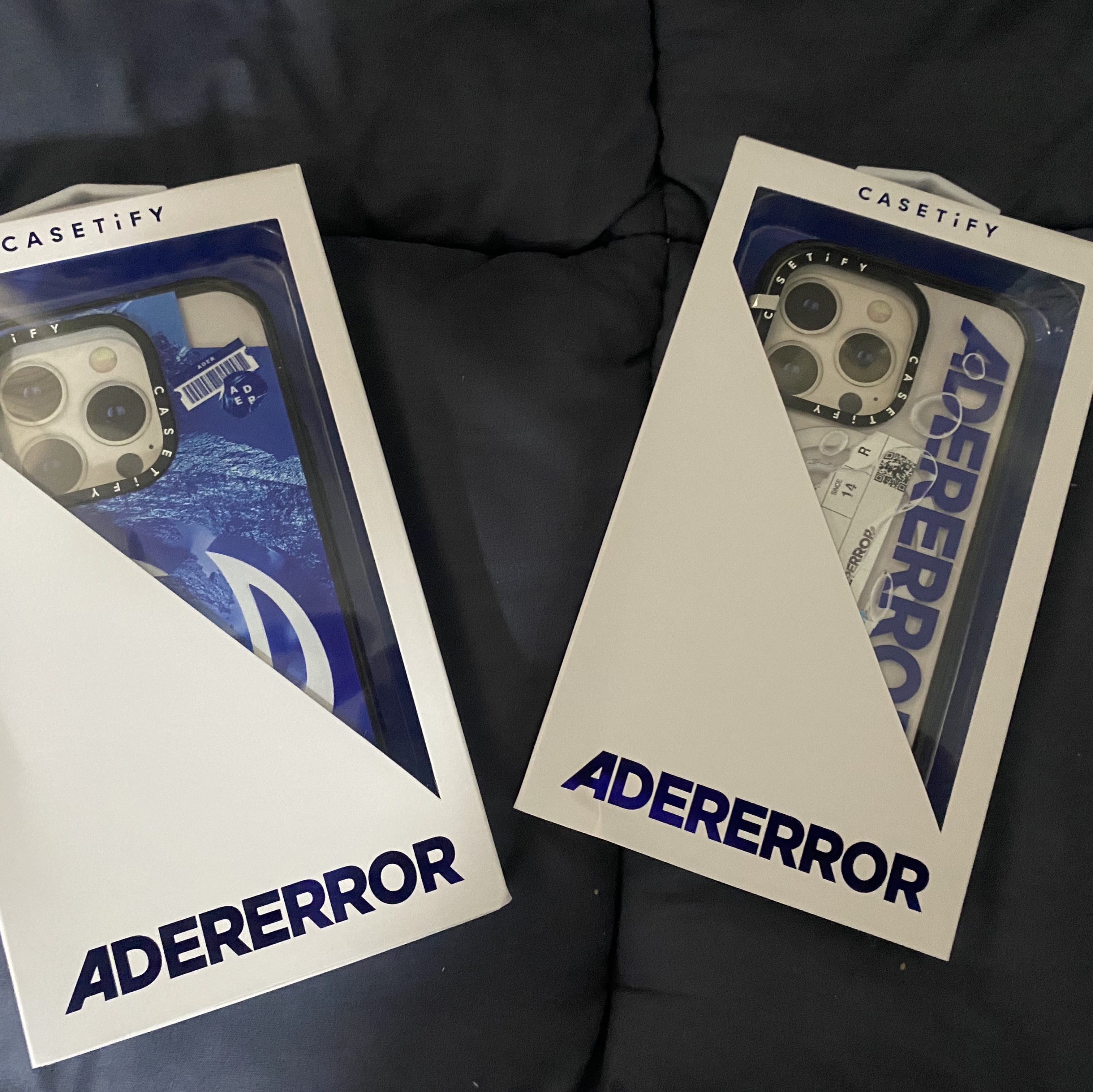 Casetify x Ader Error iPhone Sticker Magsafe Case Clear, Casetify x Ader Error iPhone Tube Magsafe Case Blue 착용 스타일