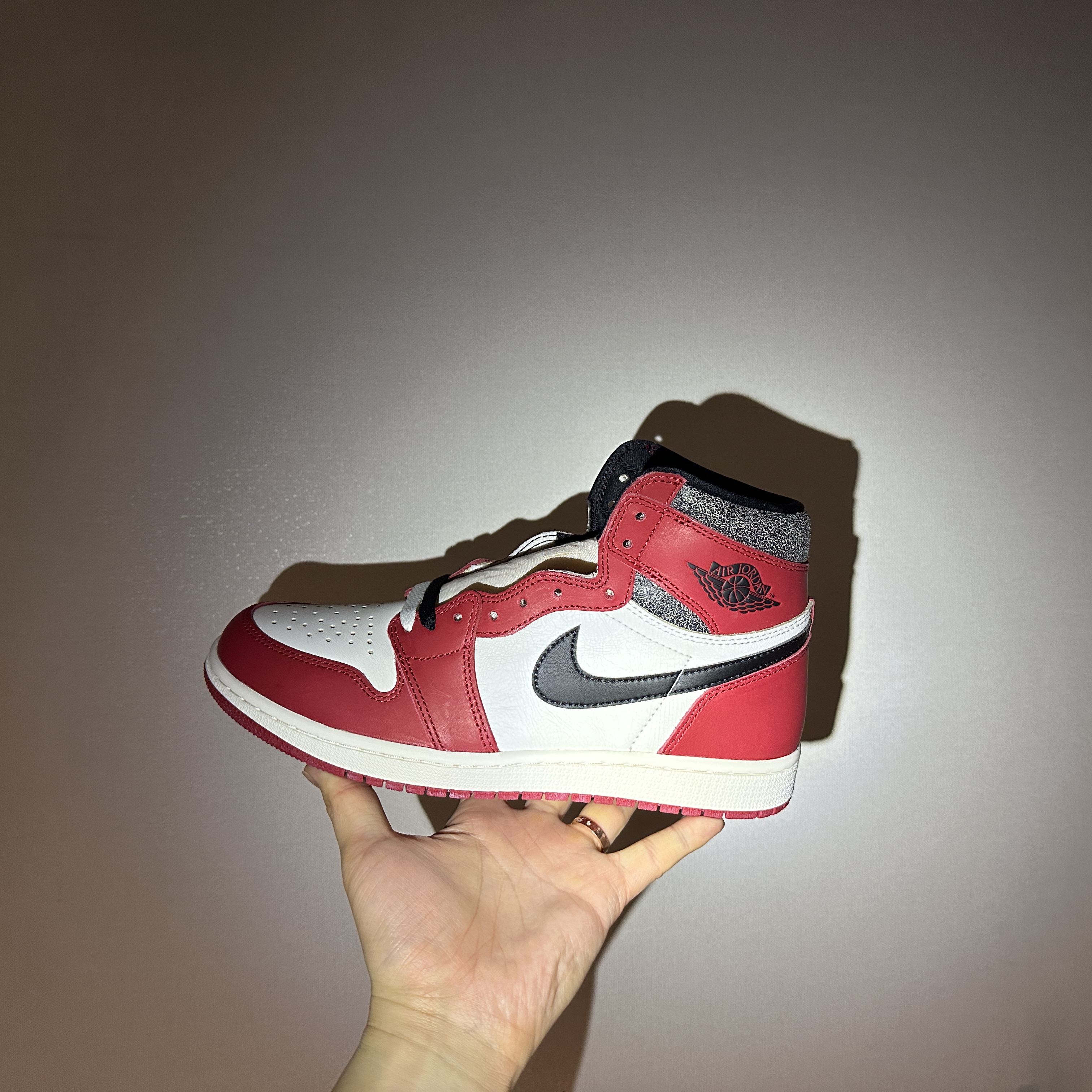 Jordan 1 Retro High OG Chicago 2022 착용 스타일 - 2