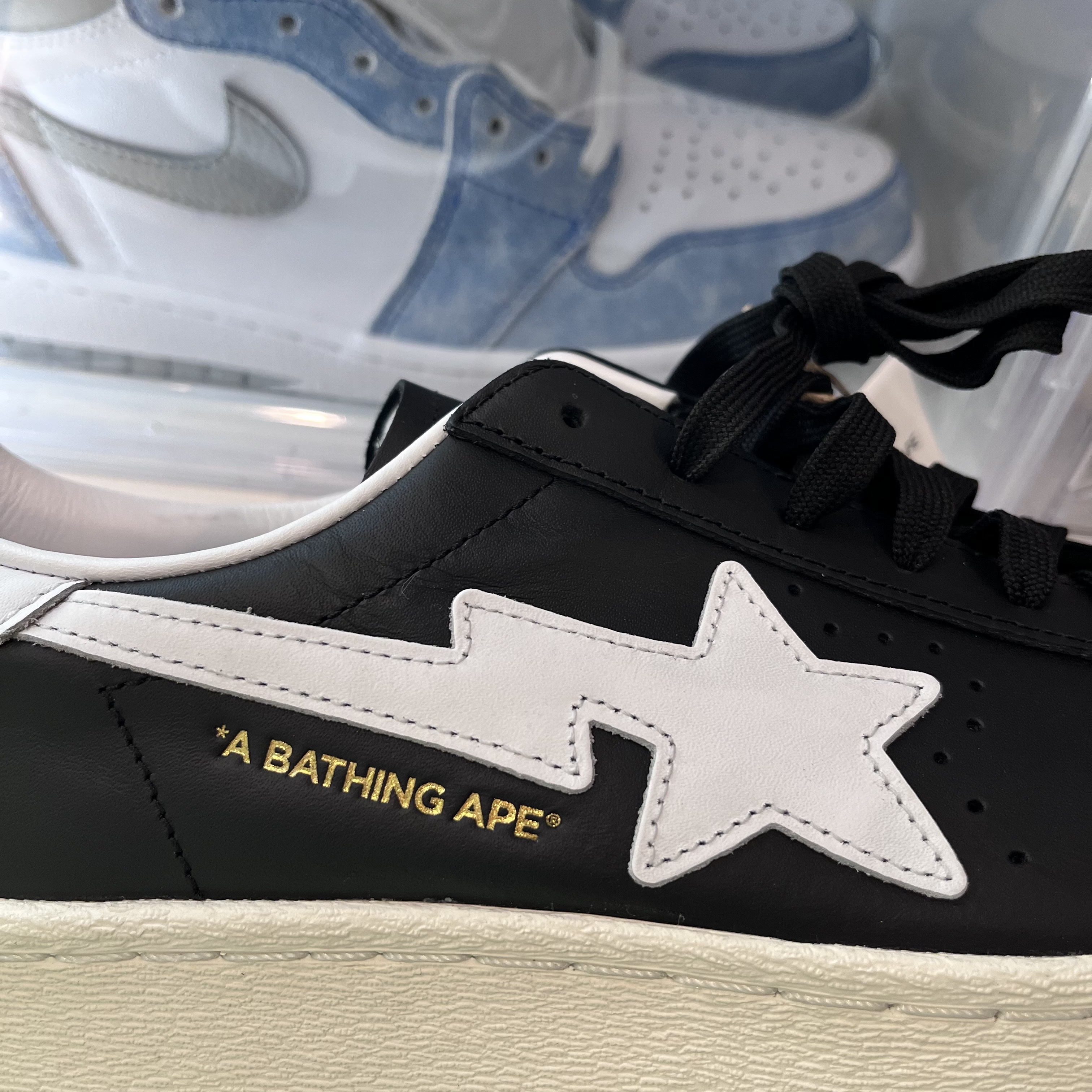 Adidas x BAPE Superstar 80s Core Black Off White 착용 스타일 - 2