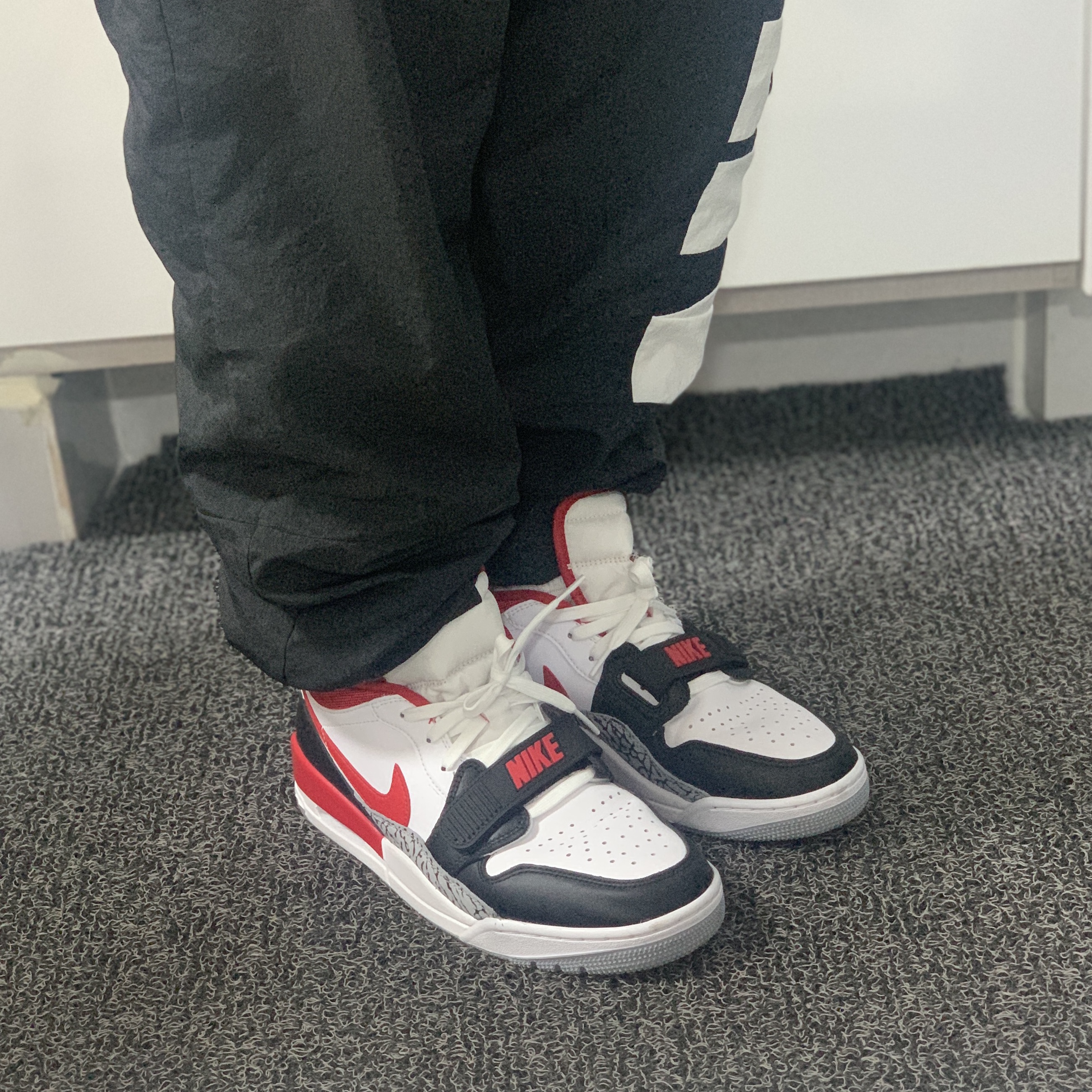 Jordan Legacy 312 Low Fire Red 착용 스타일 - 4
