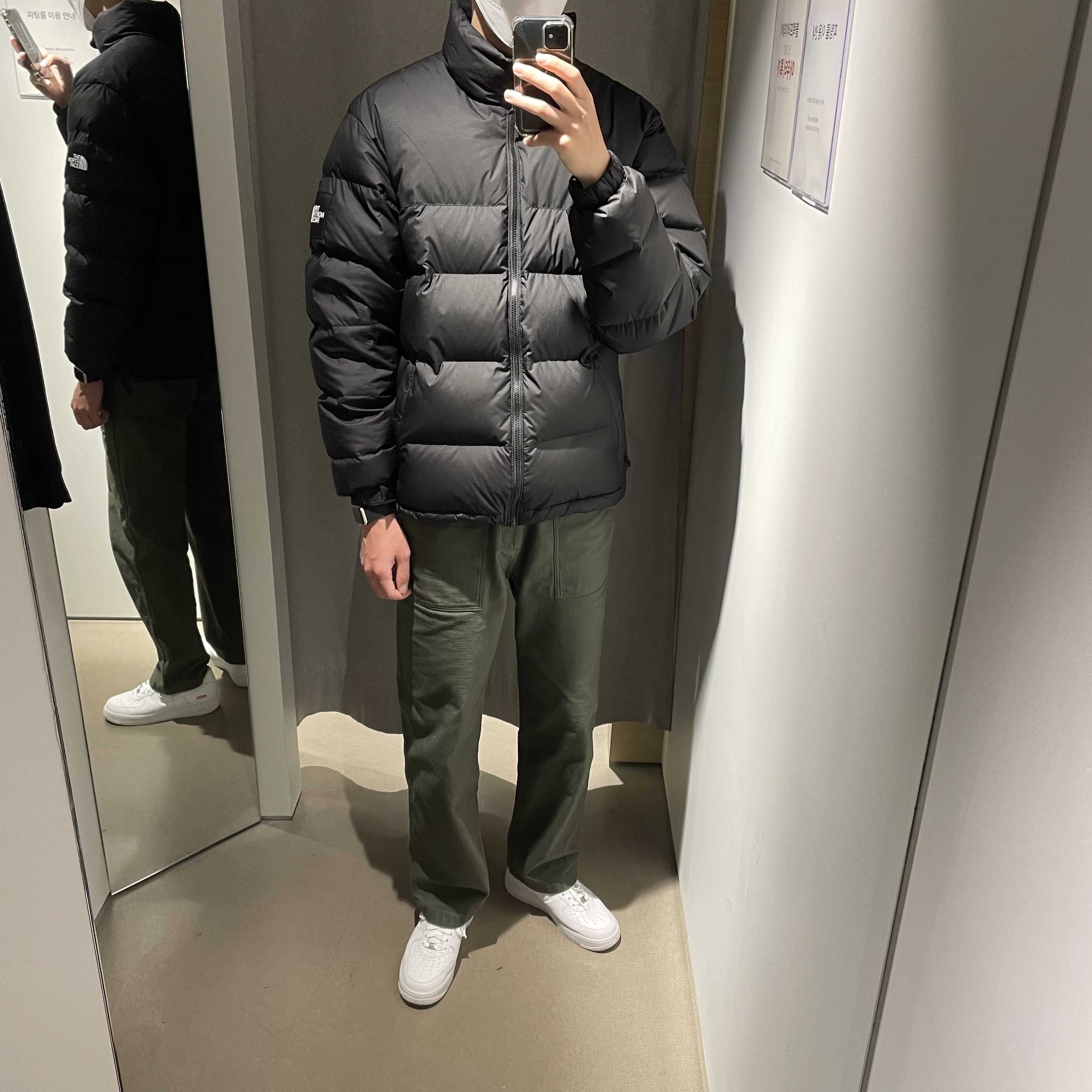 The North Face 1992 Nuptse Jacket Black, Nike x Supreme Air Force 1 Low White 착용 스타일
