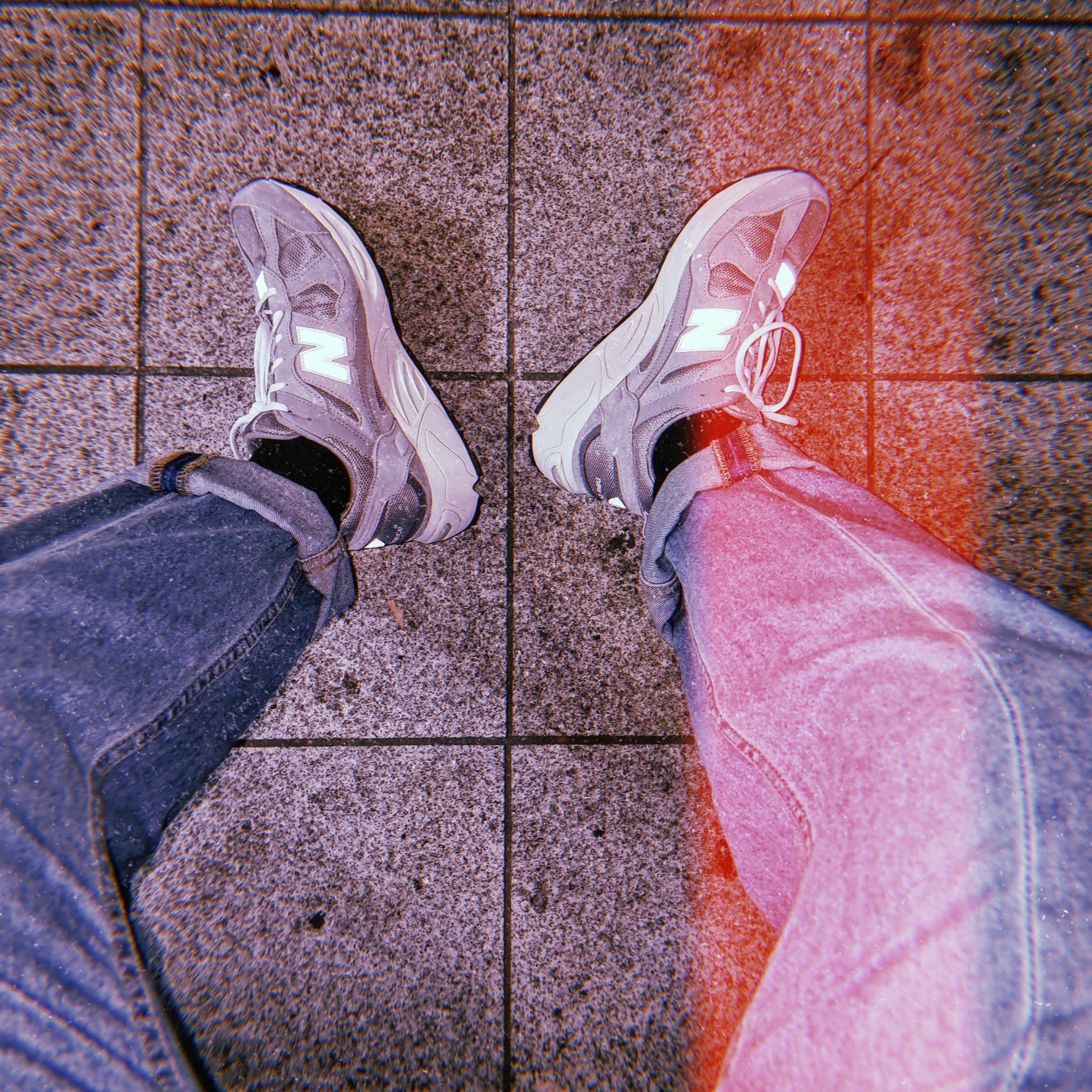 New Balance 878 Gray 착용 스타일 - 1