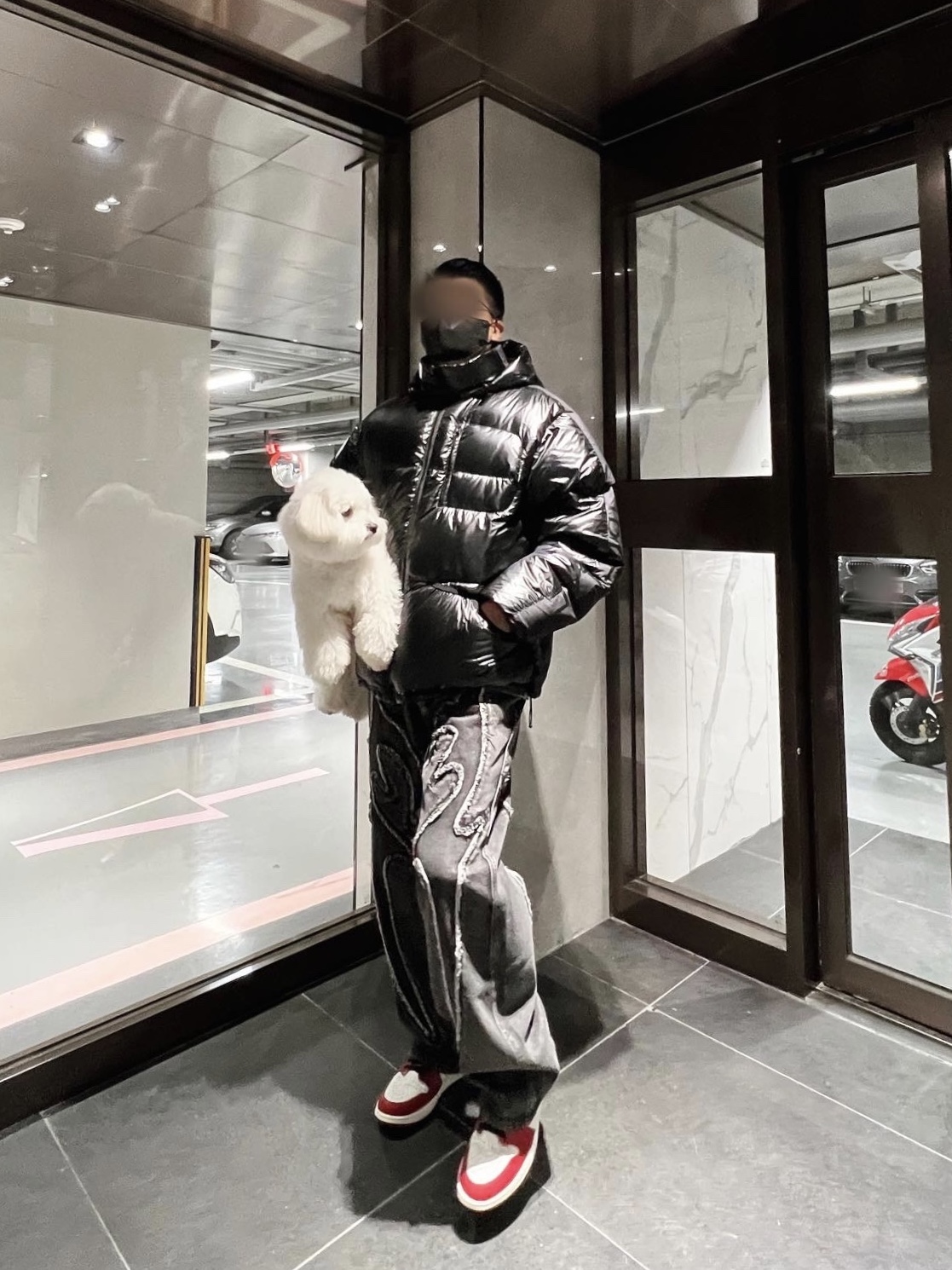 Supreme Featherweight Down Jacket Black - 21FW, Jordan 1 Retro High OG Chicago 2022 착용 스타일 - 2