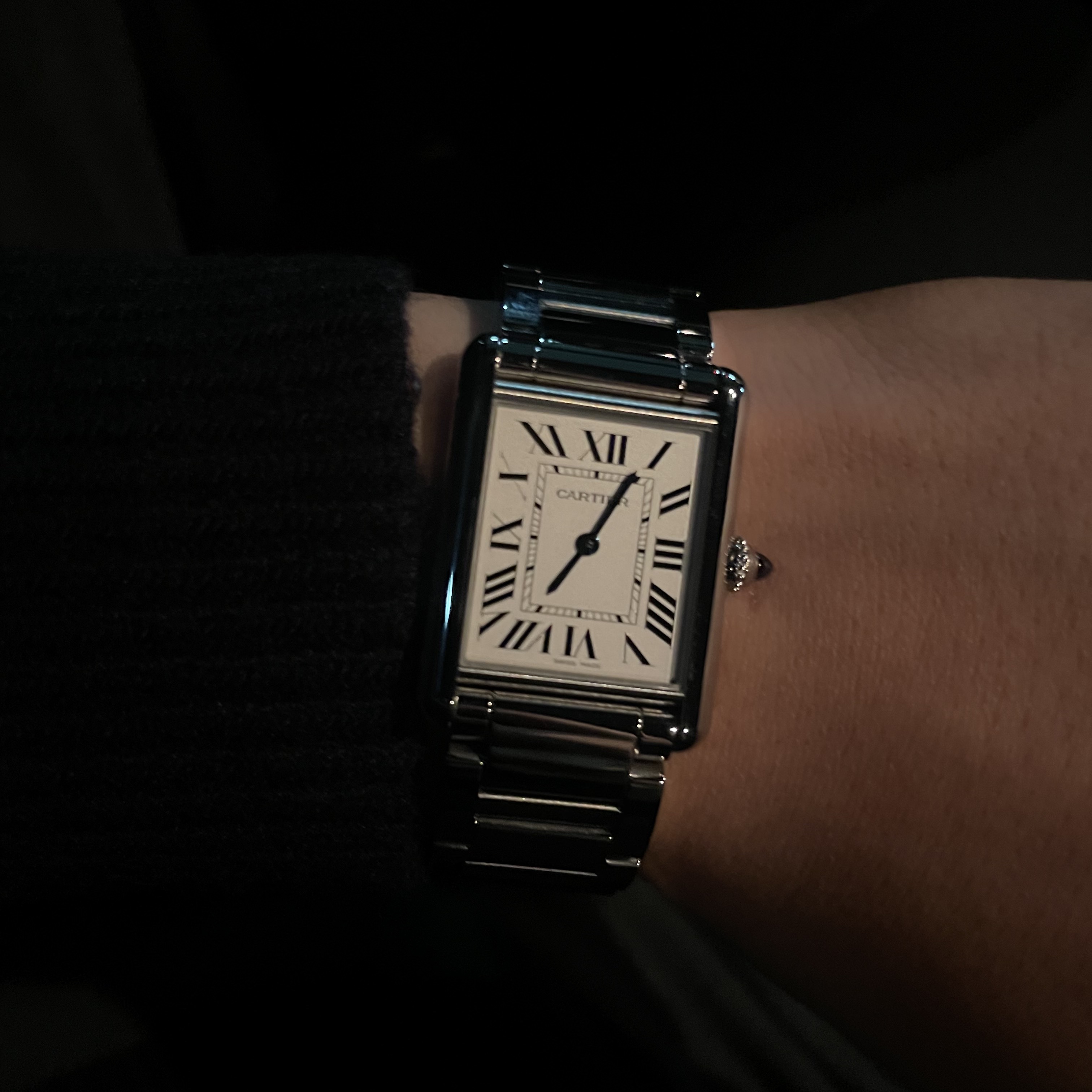 Cartier Tank Must Watch Large Quartz Steel Bracelet Steel 착용 스타일
