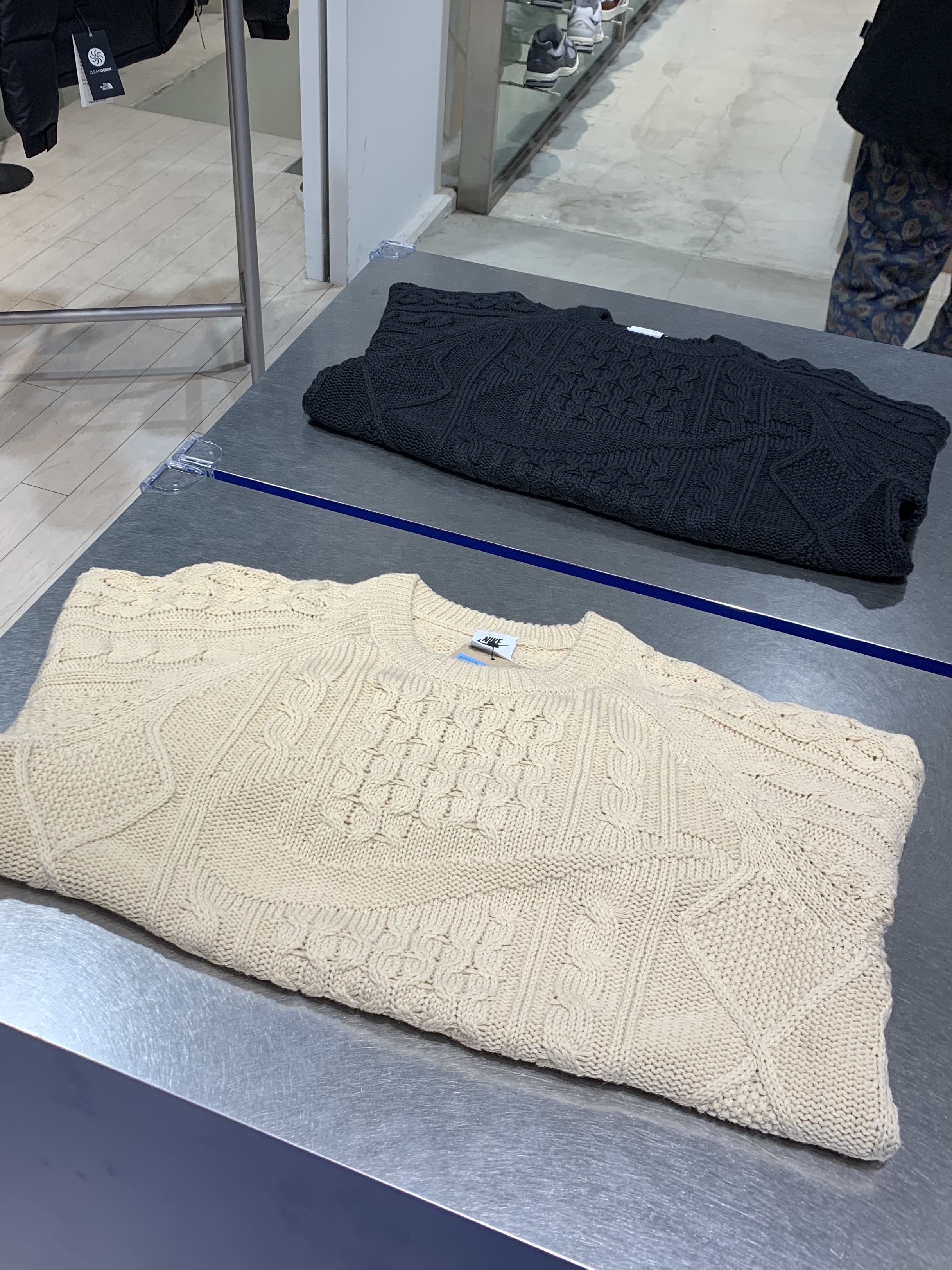 Nike Cable Knit LS Sweater Rattan - Asia 착용 스타일 - 2