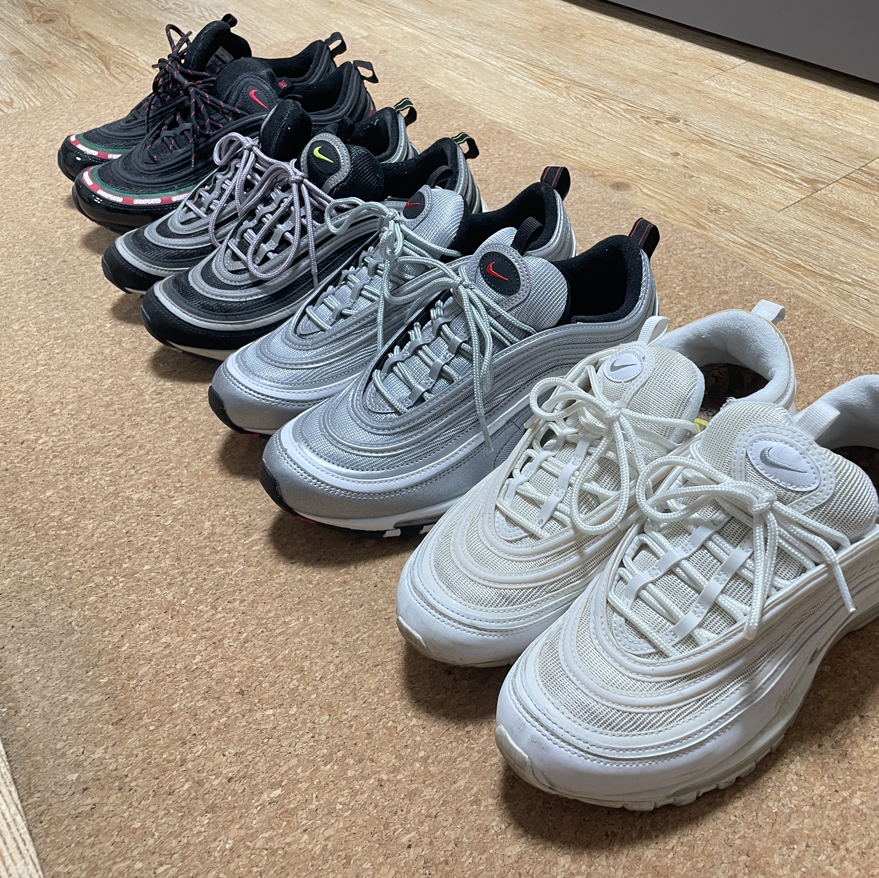 Nike Air Max 97 OG Silver Bullet 2022, Nike Air Max 97 OG Black Volt Asia 착용 스타일