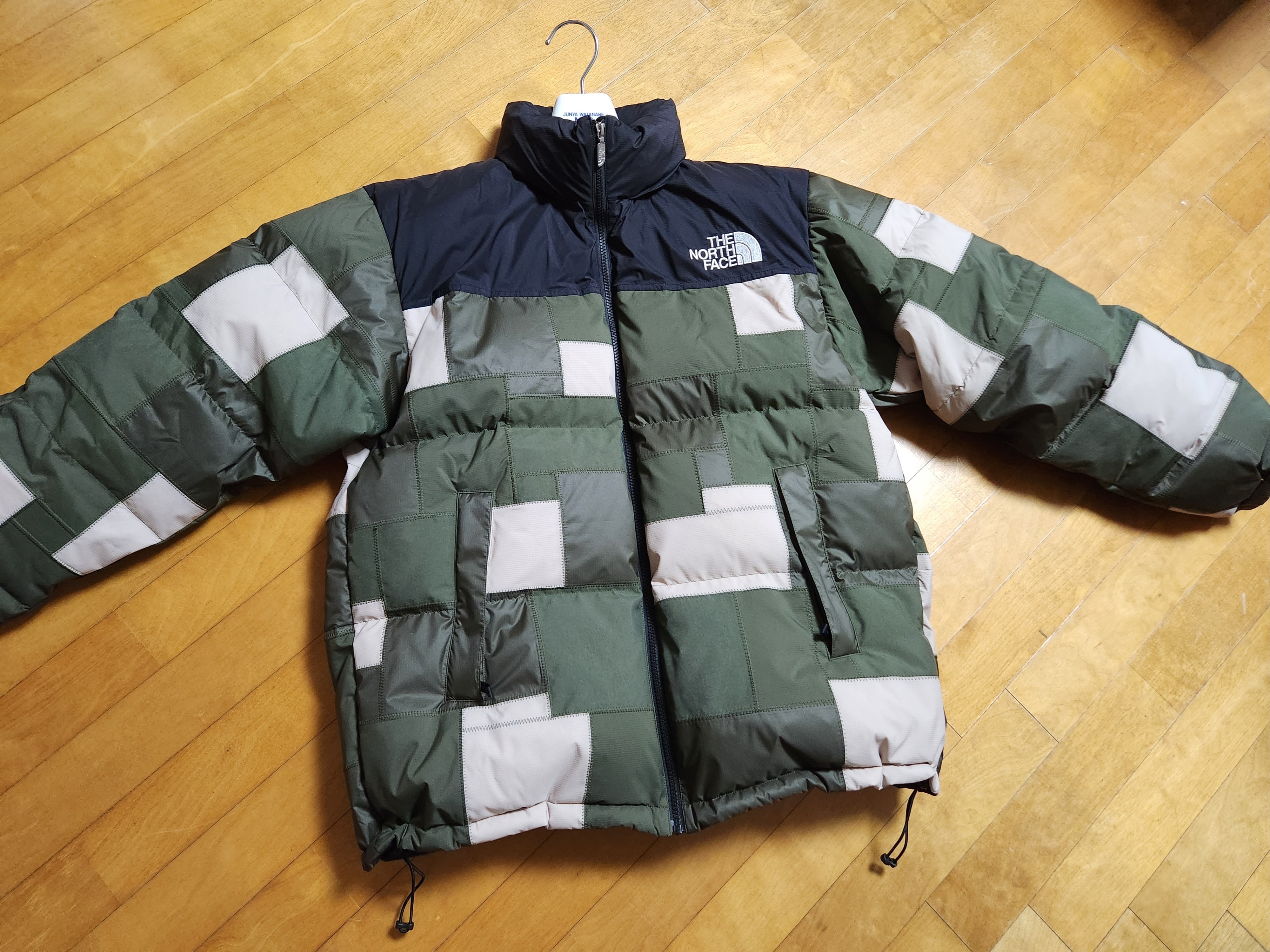 The North Face x Comme des Garcons Junya Watanabe Man Nuptse Down Jacket Khaki 착용 스타일