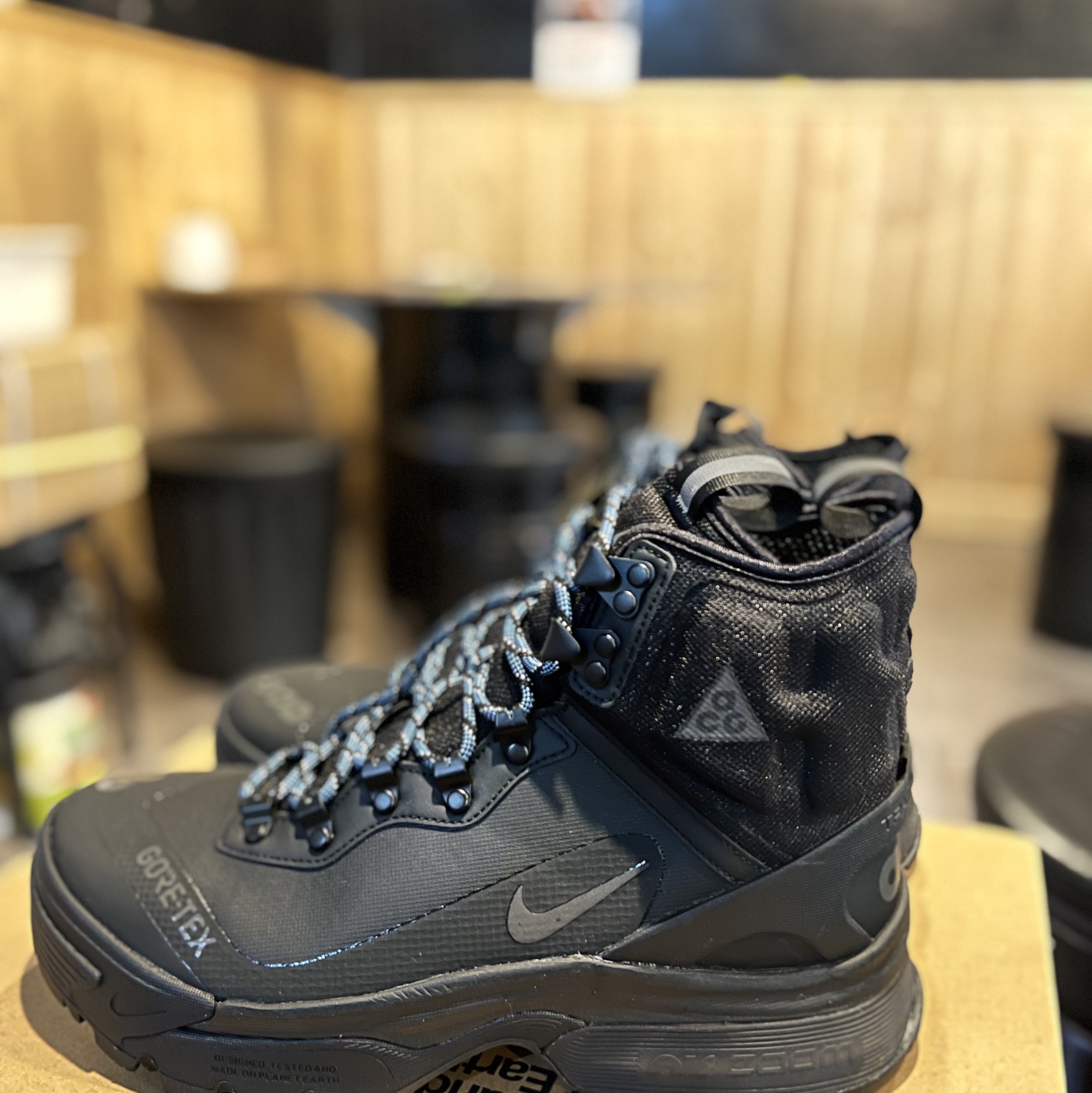 Nike ACG Air Zoom Gaiadome Gore-Tex Black 착용 스타일 - 3