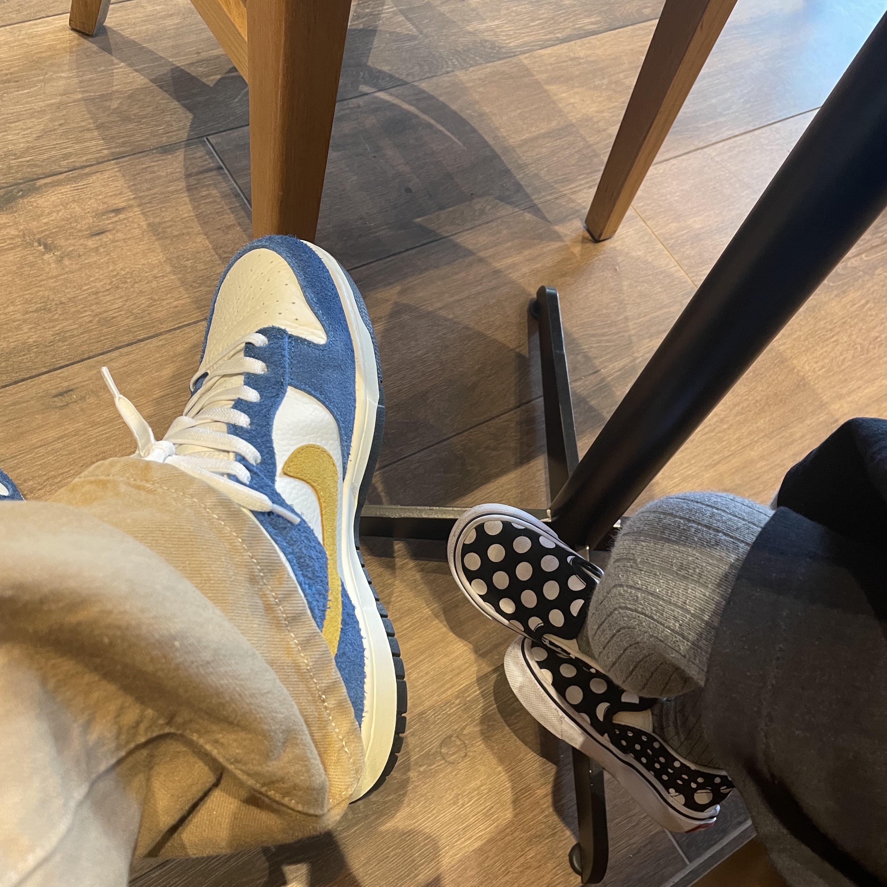 Nike x Kasina Dunk Low 80's Bus 착용 스타일