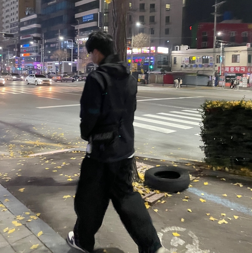 Arc'teryx Beta SL Hybrid Jacket Black 착용 스타일 - 2